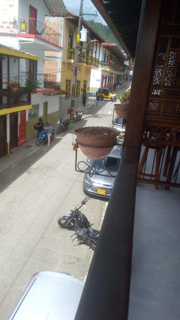 Apartment With Balcony photo 2
