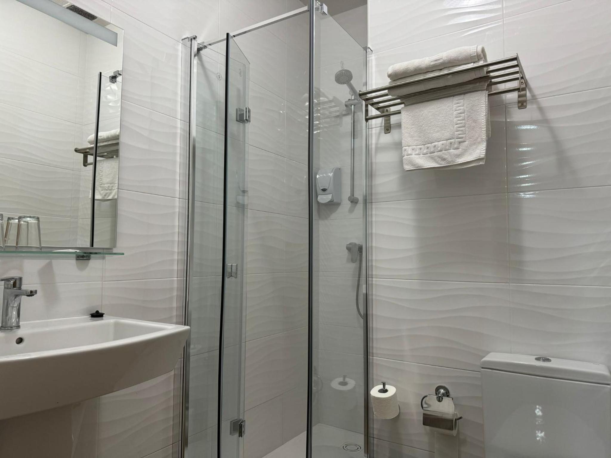 Superior Double Room - Photo 11