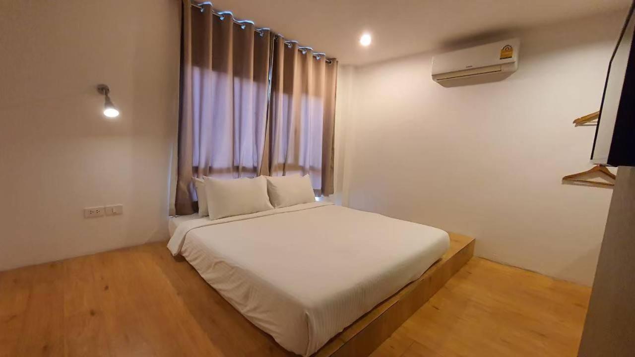 Two-Bedroom House photo 2