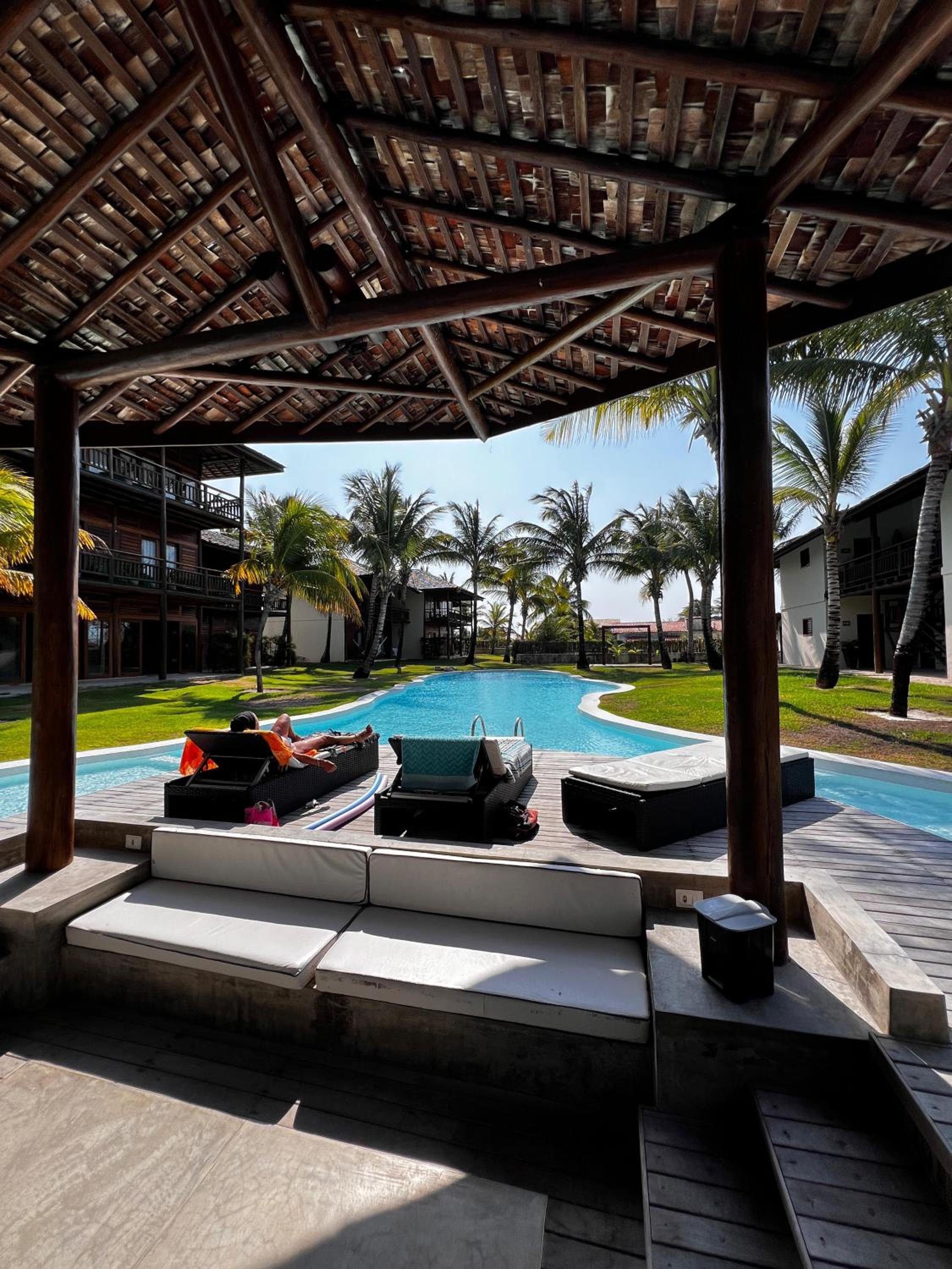 One-Bedroom Apartment with Pool View photo 3
