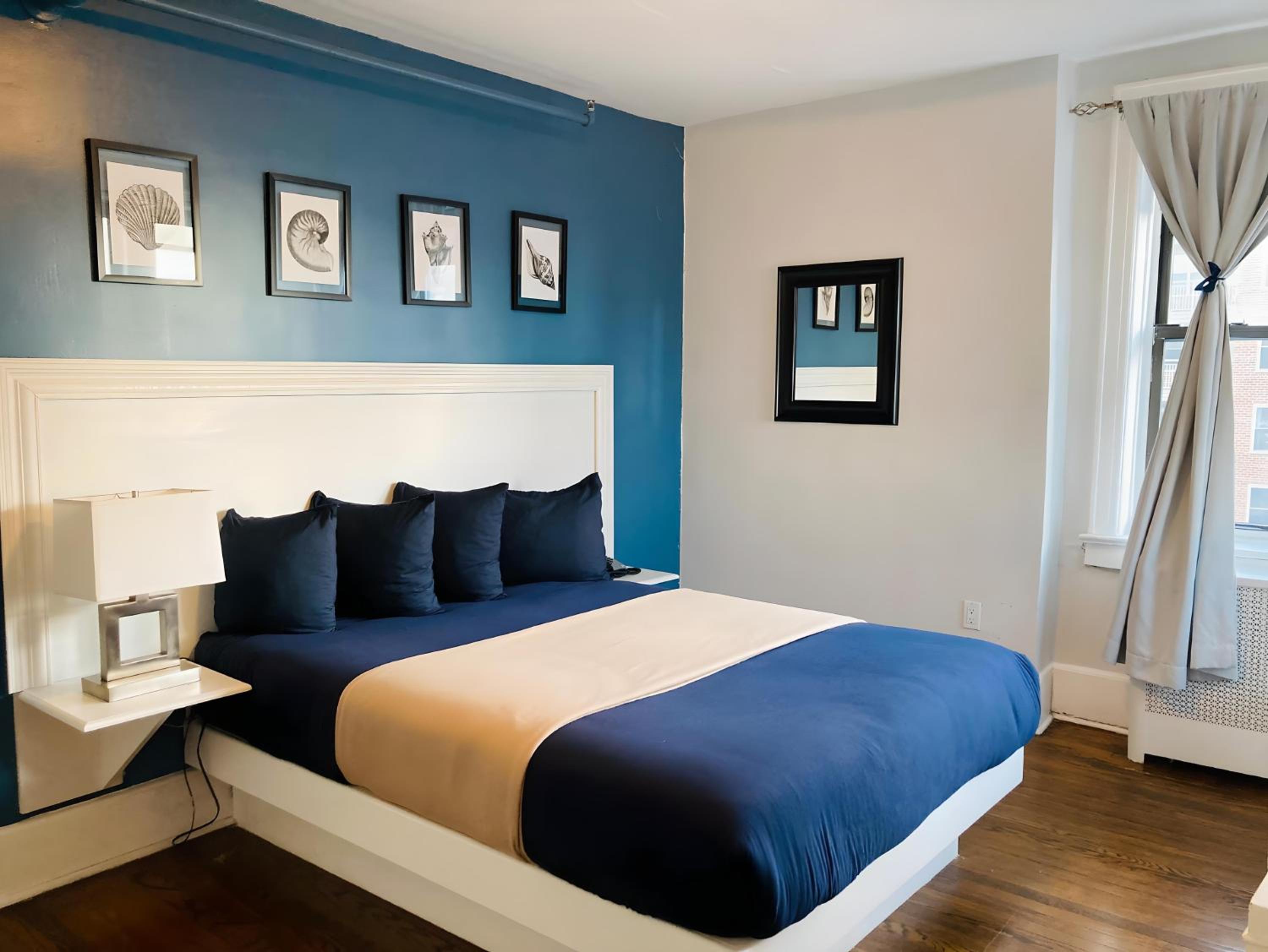 Standard Queen Room photo 1