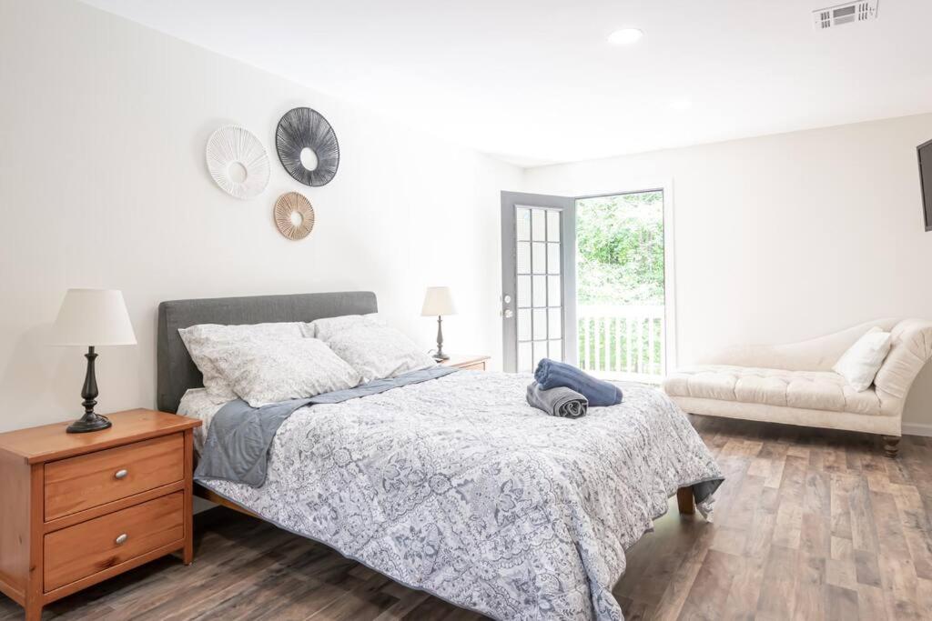Four-Bedroom House photo 1