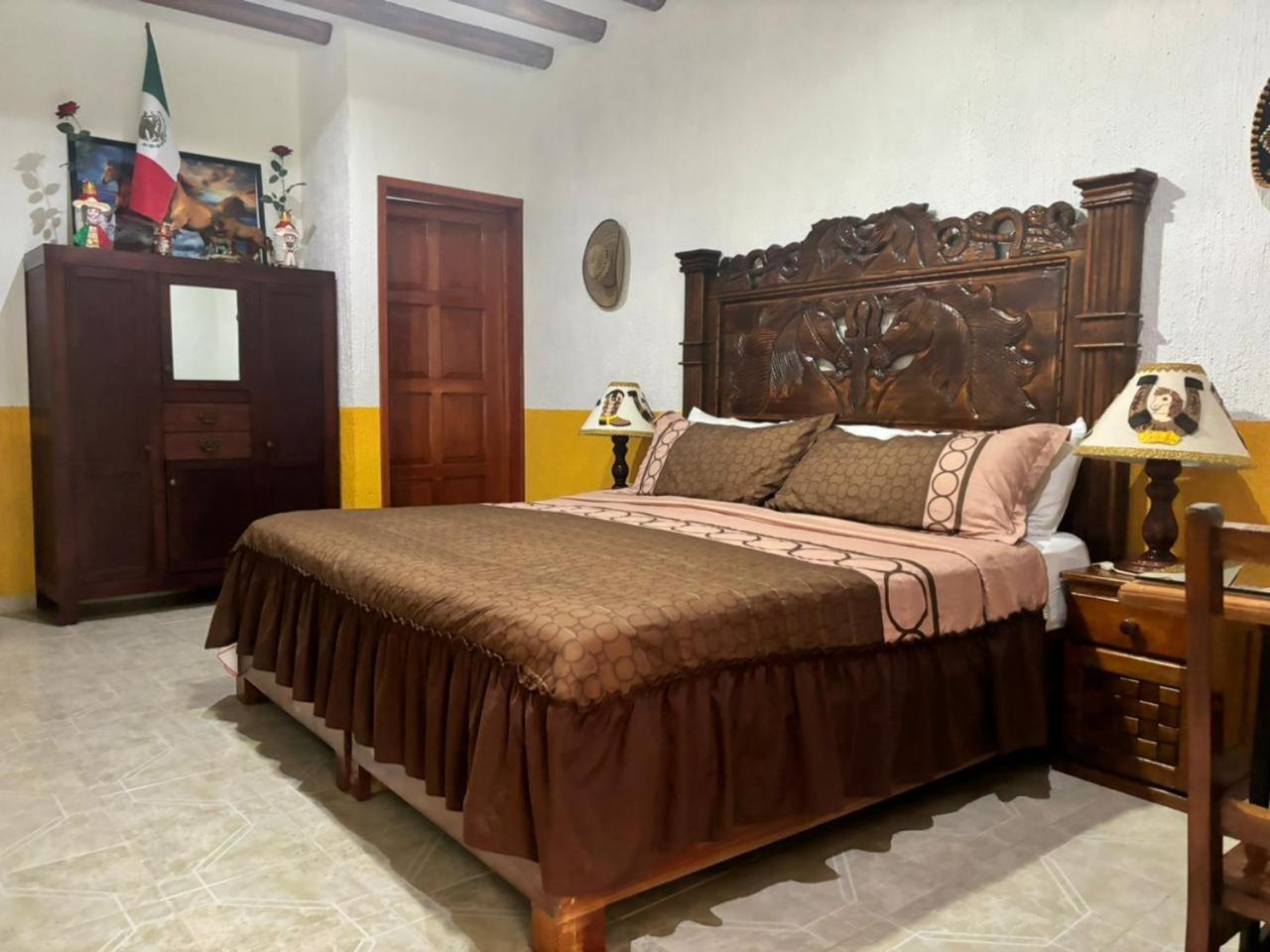 Standard Double Room - Photo 13