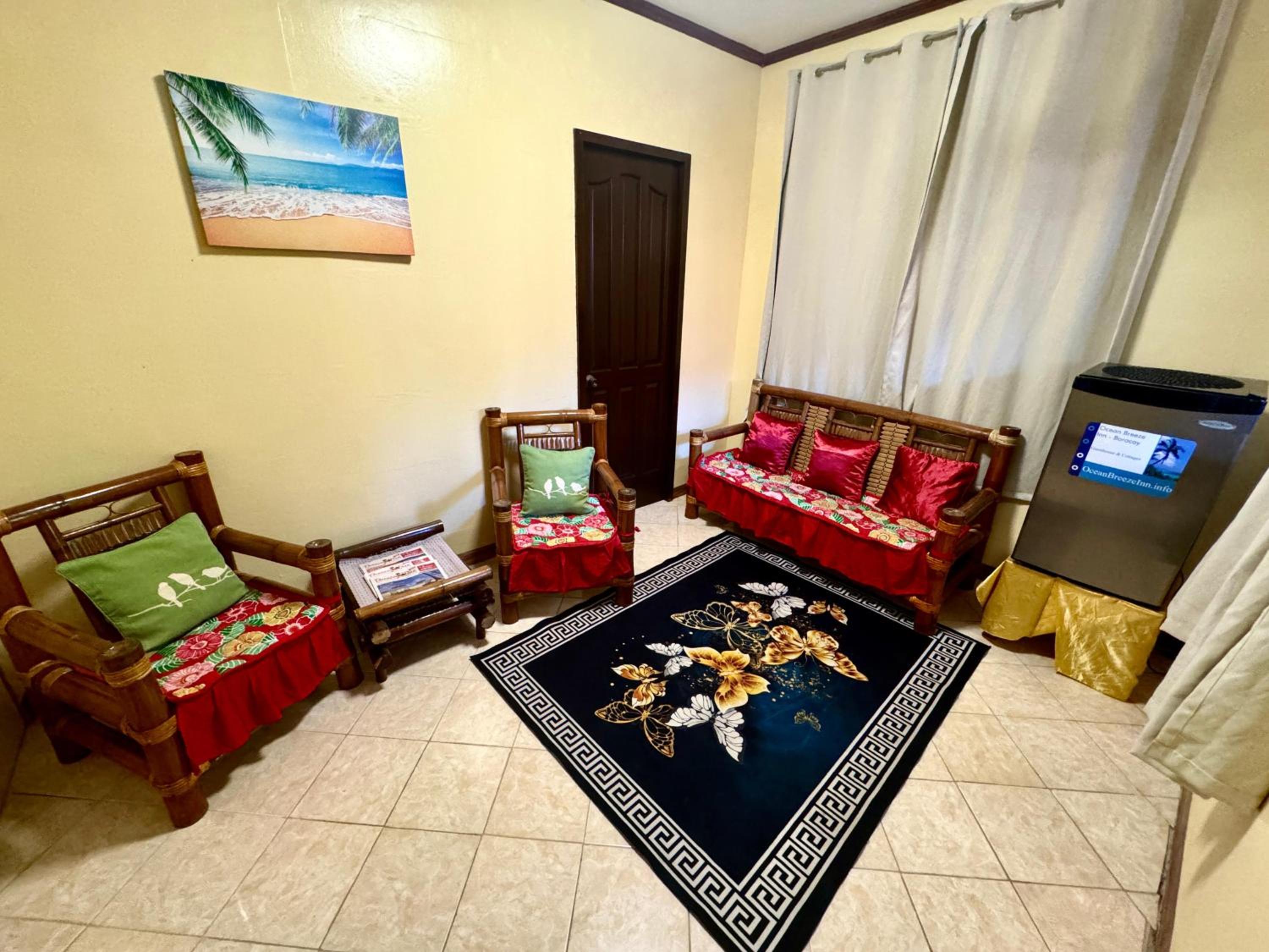 Deluxe Family Room - Photo 5