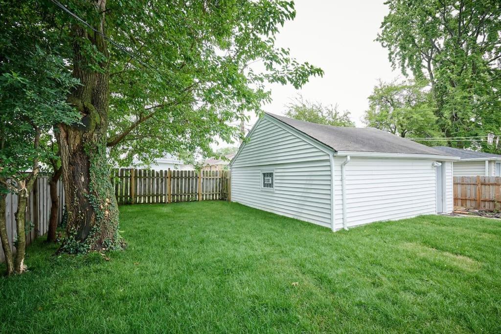 Four-Bedroom House photo 2