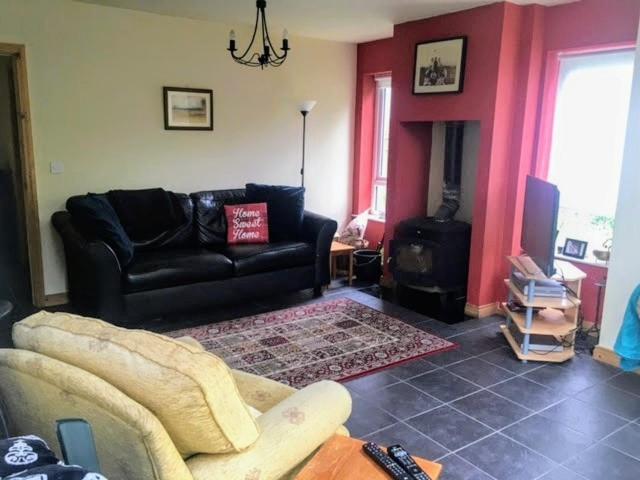 Four-Bedroom House photo 3