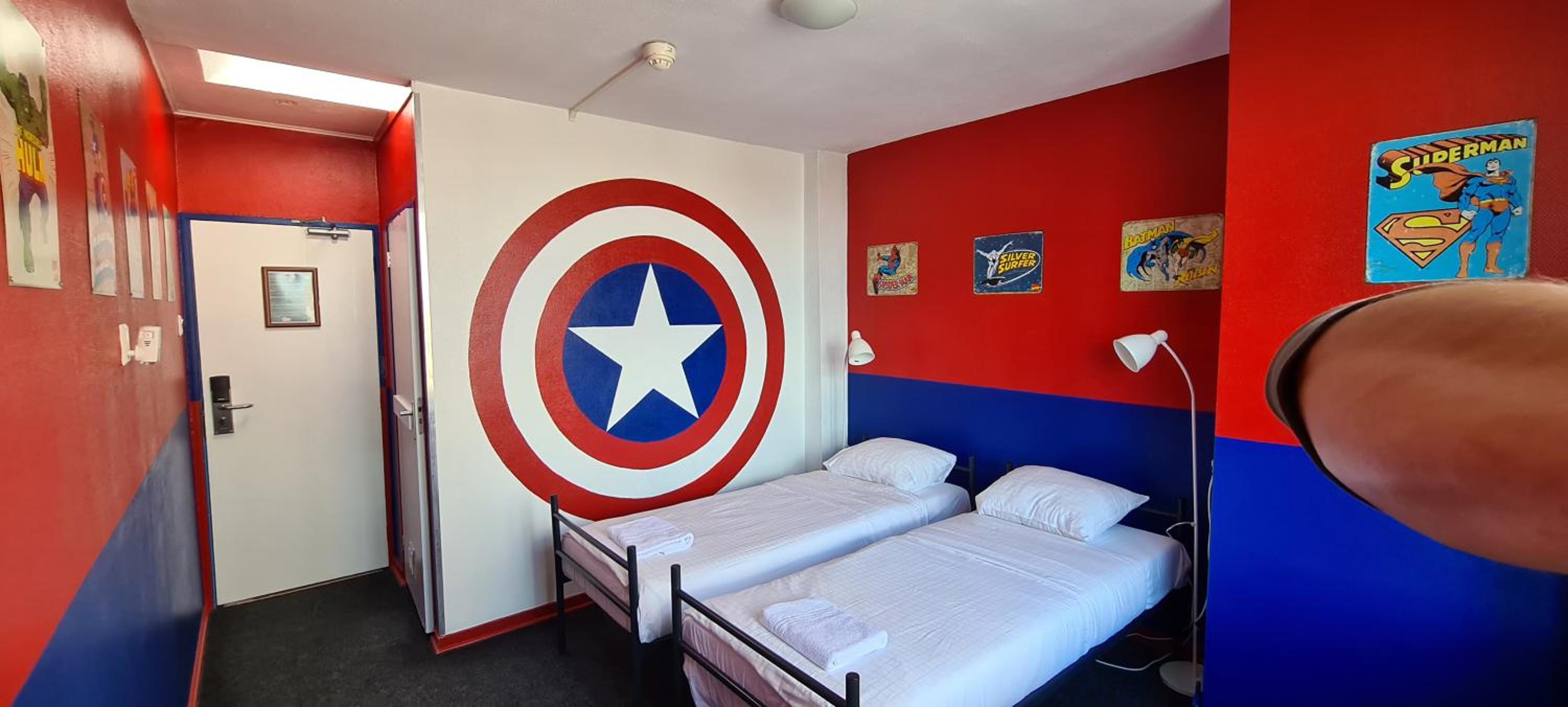 Twin Room with Private Bathroom photo 3