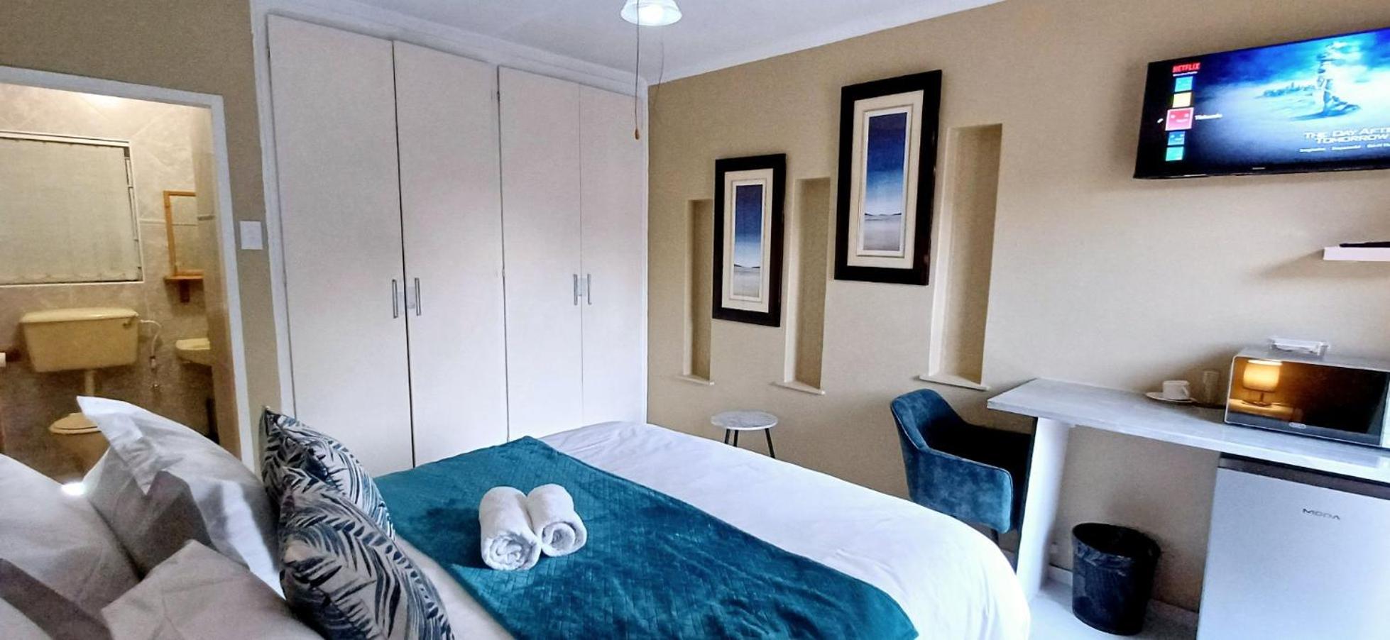 Deluxe Double or Twin Room with Garden View