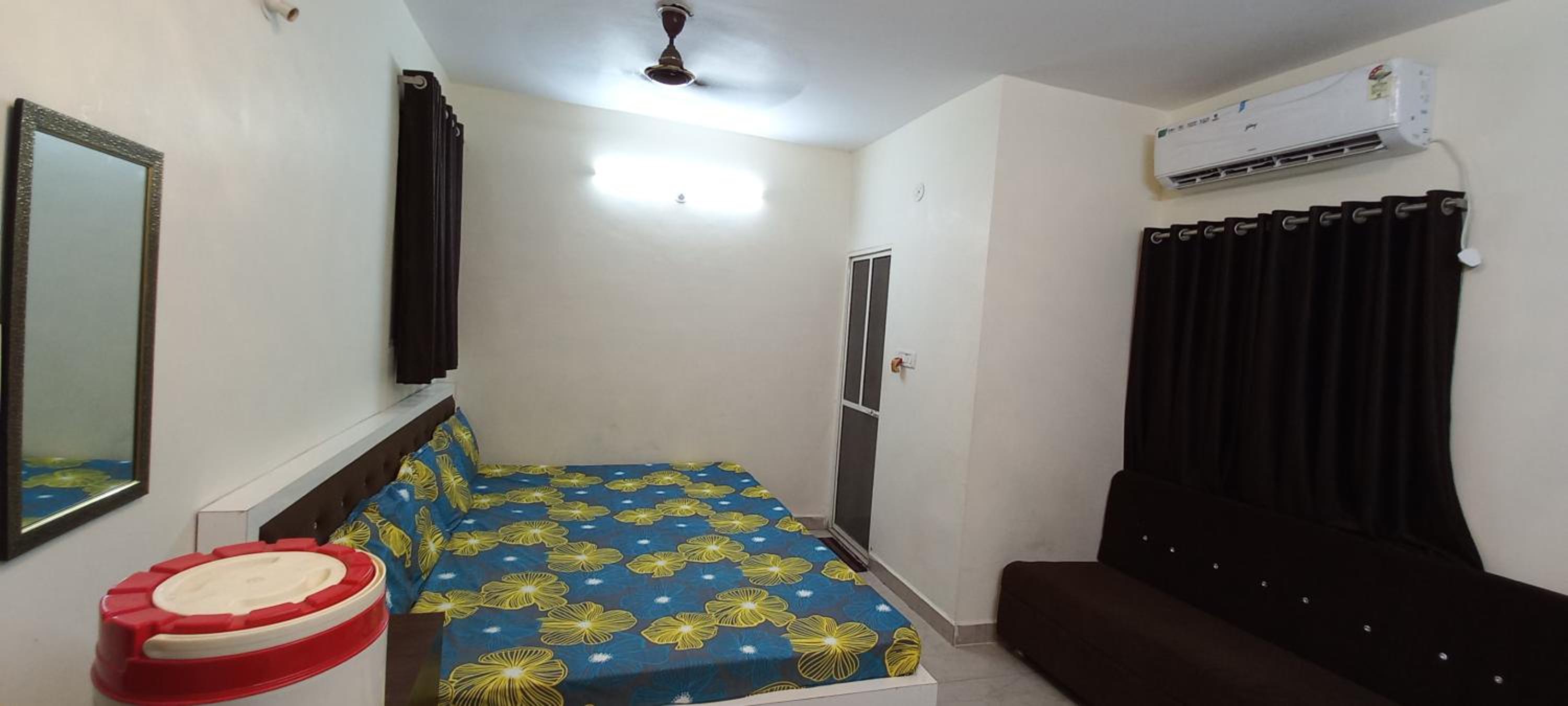 Two-Bedroom Apartment photo 2