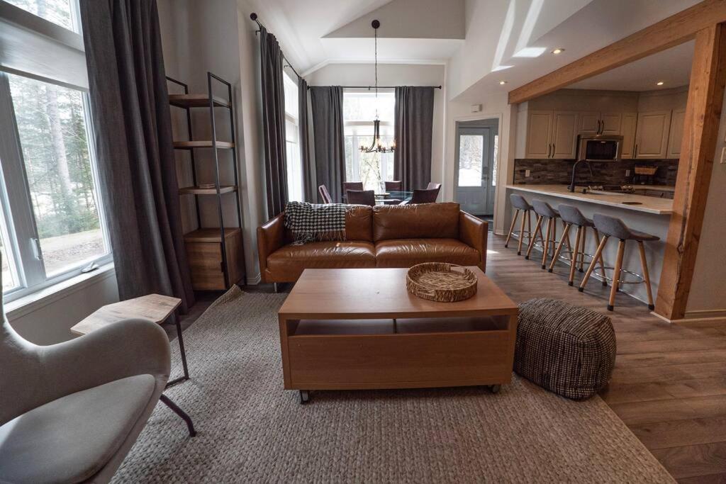 Three-Bedroom Apartment photo 1