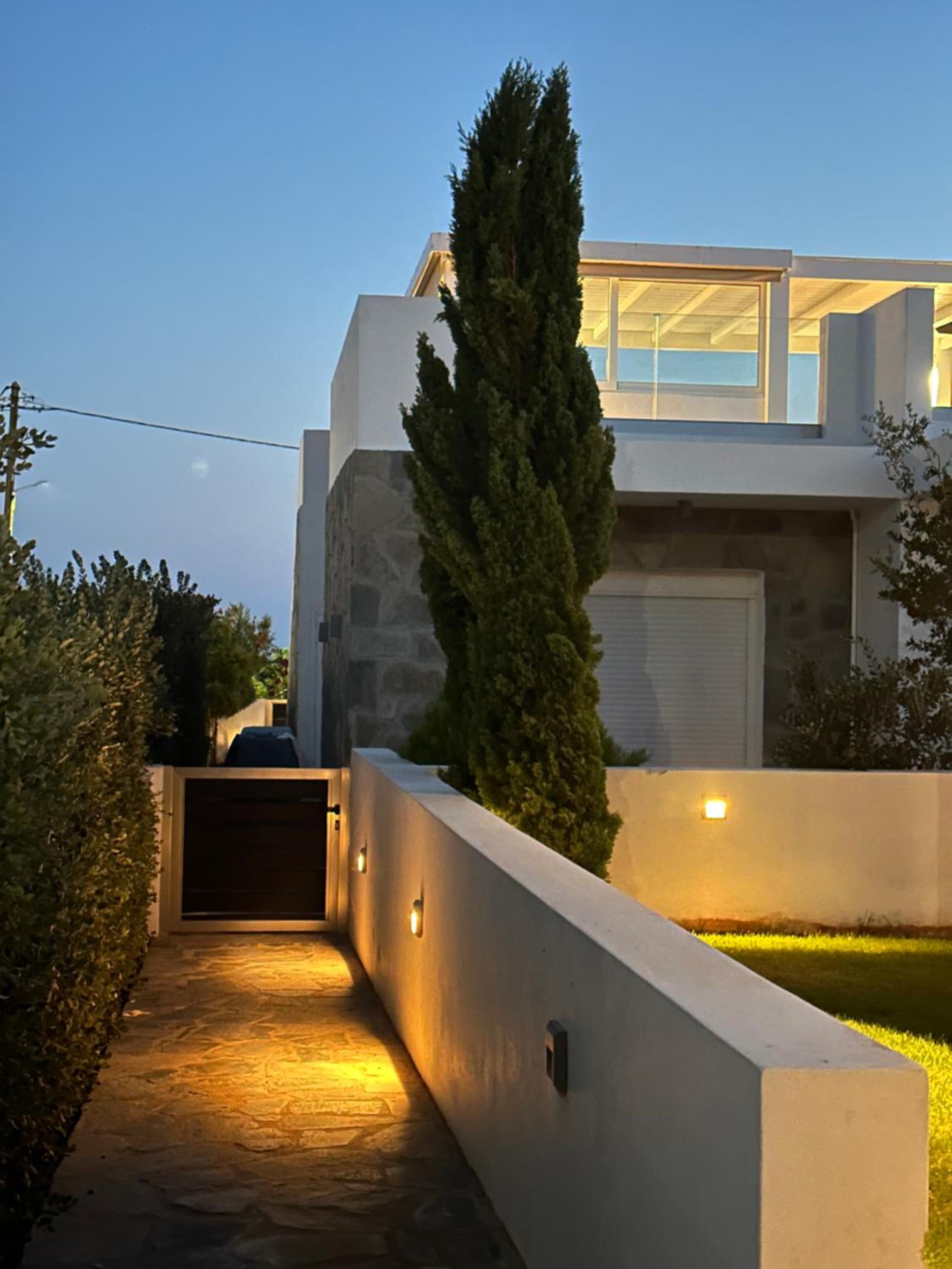 Villa - Beach Front photo 2