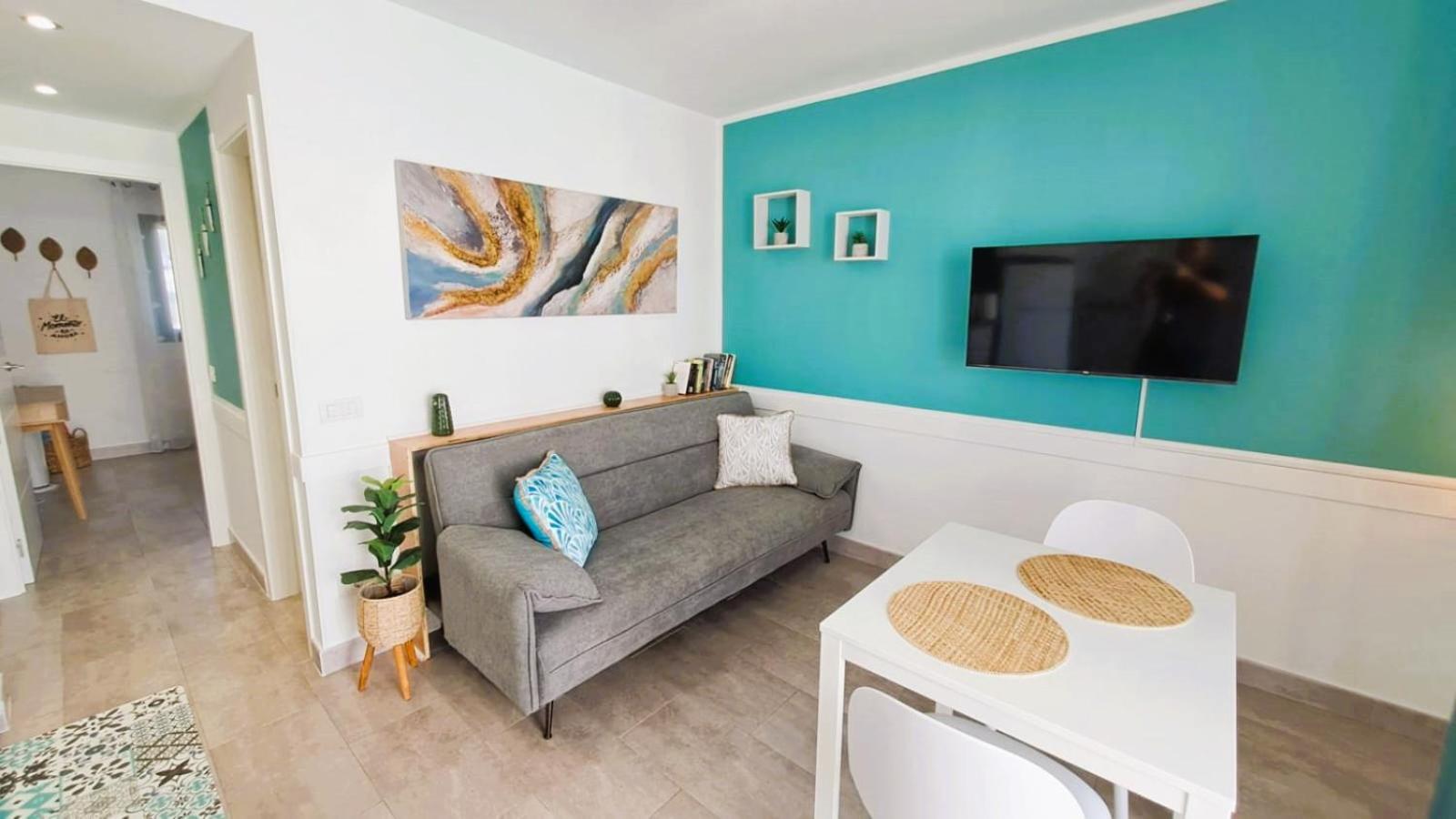 One-Bedroom Apartment photo 2