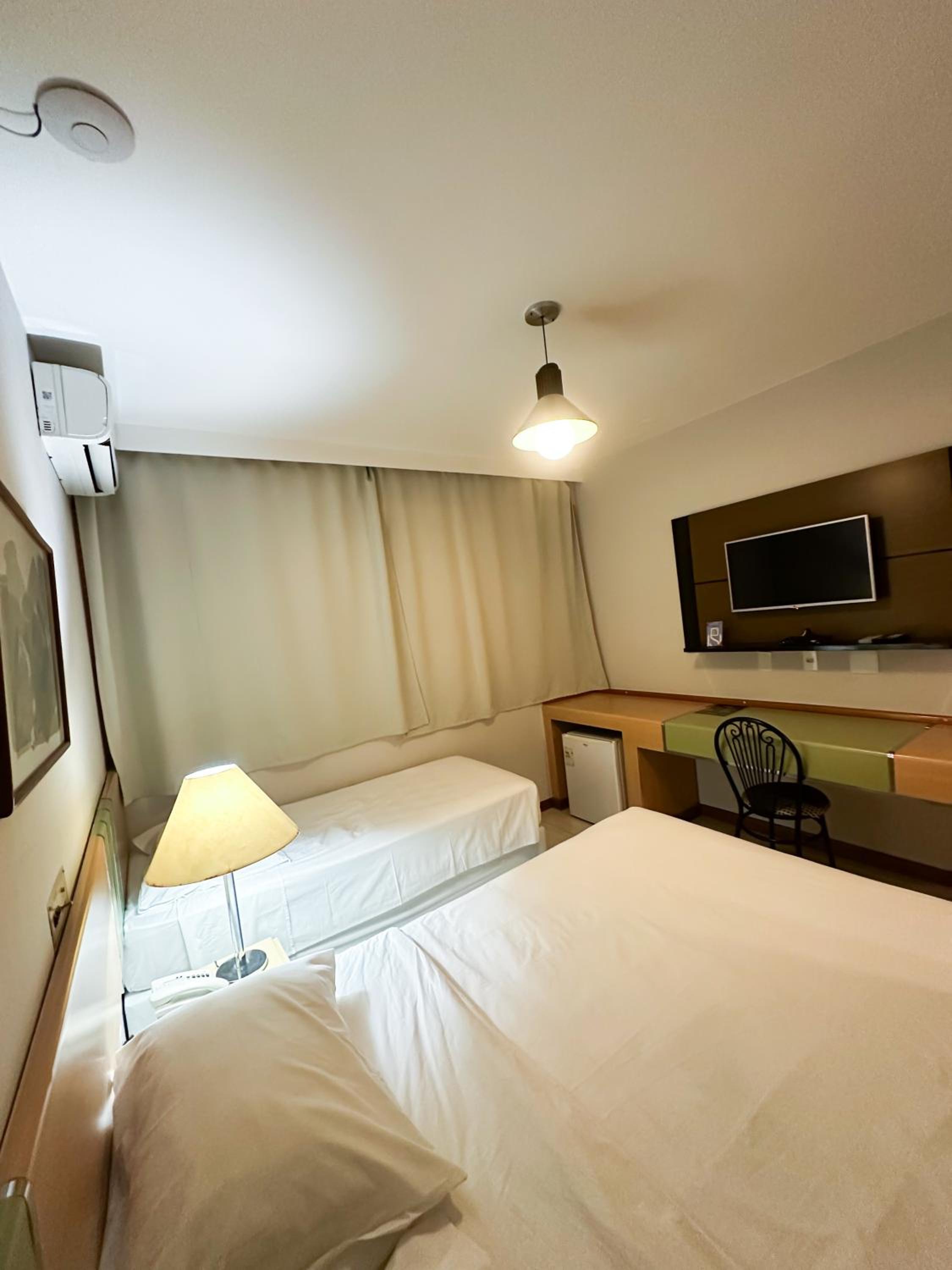 Deluxe Triple Room photo 2