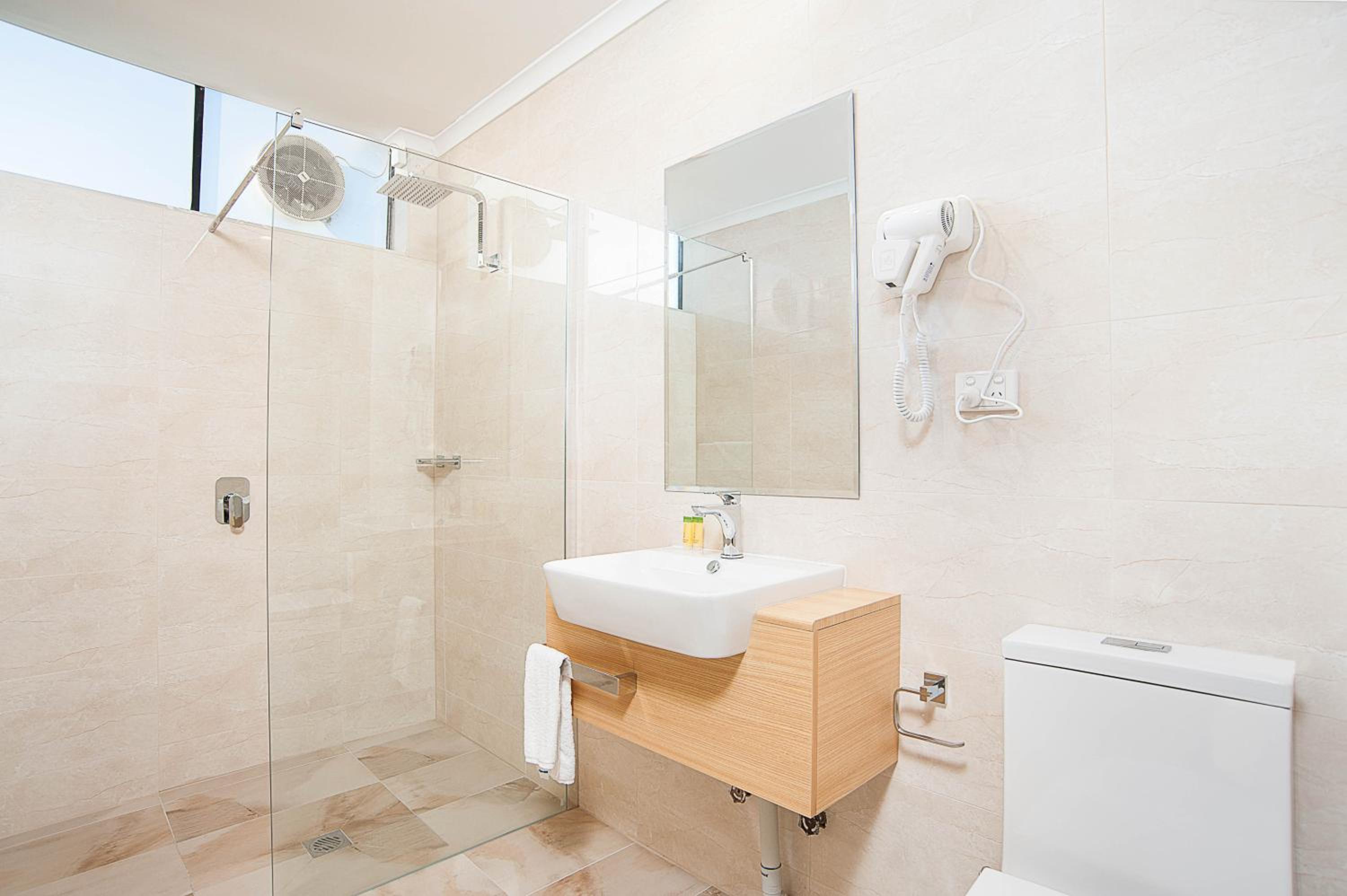 Double or Twin Room photo 3