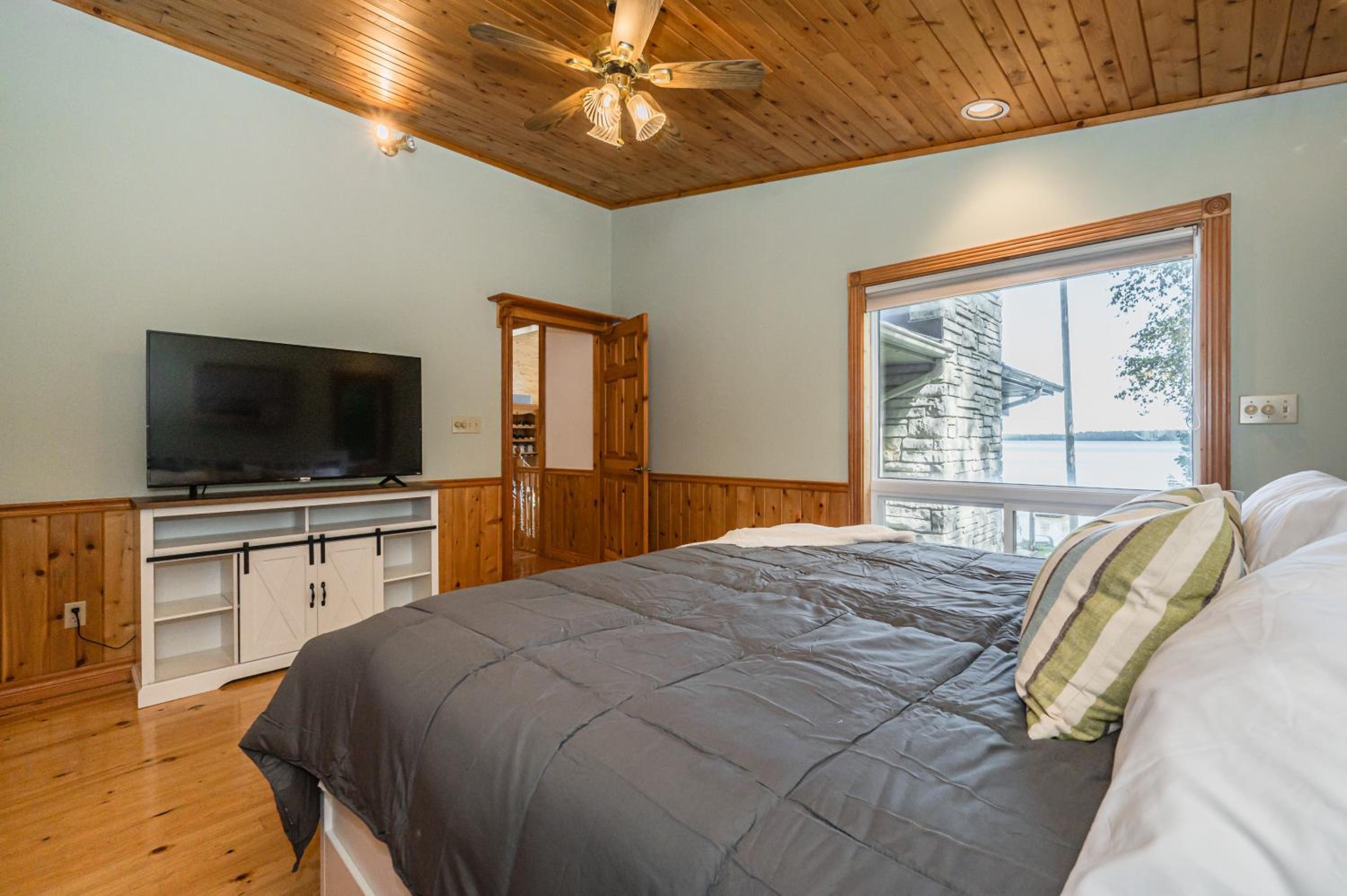 Four-Bedroom House photo 2