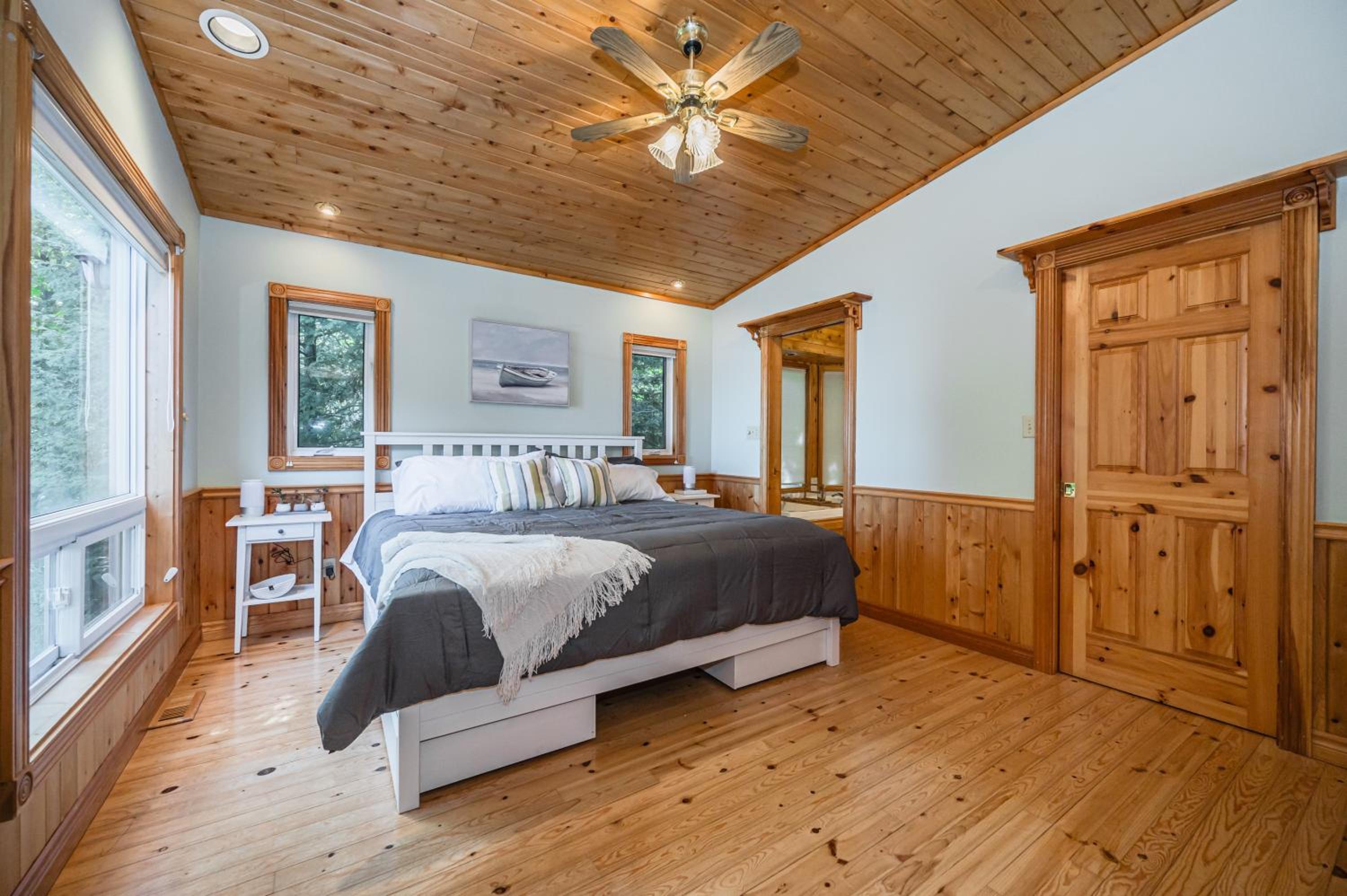 Four-Bedroom House photo 3