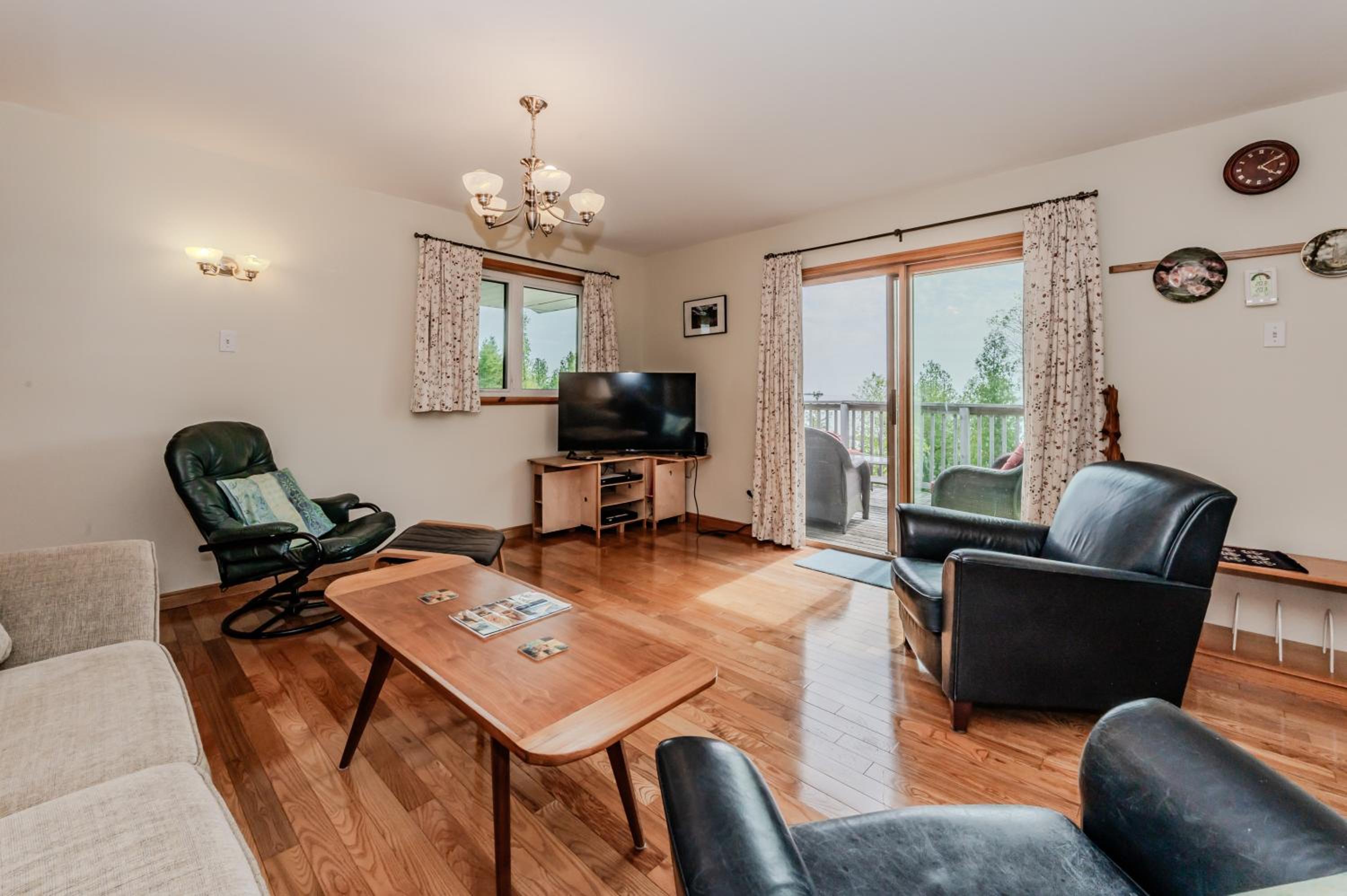 Four-Bedroom House photo 1