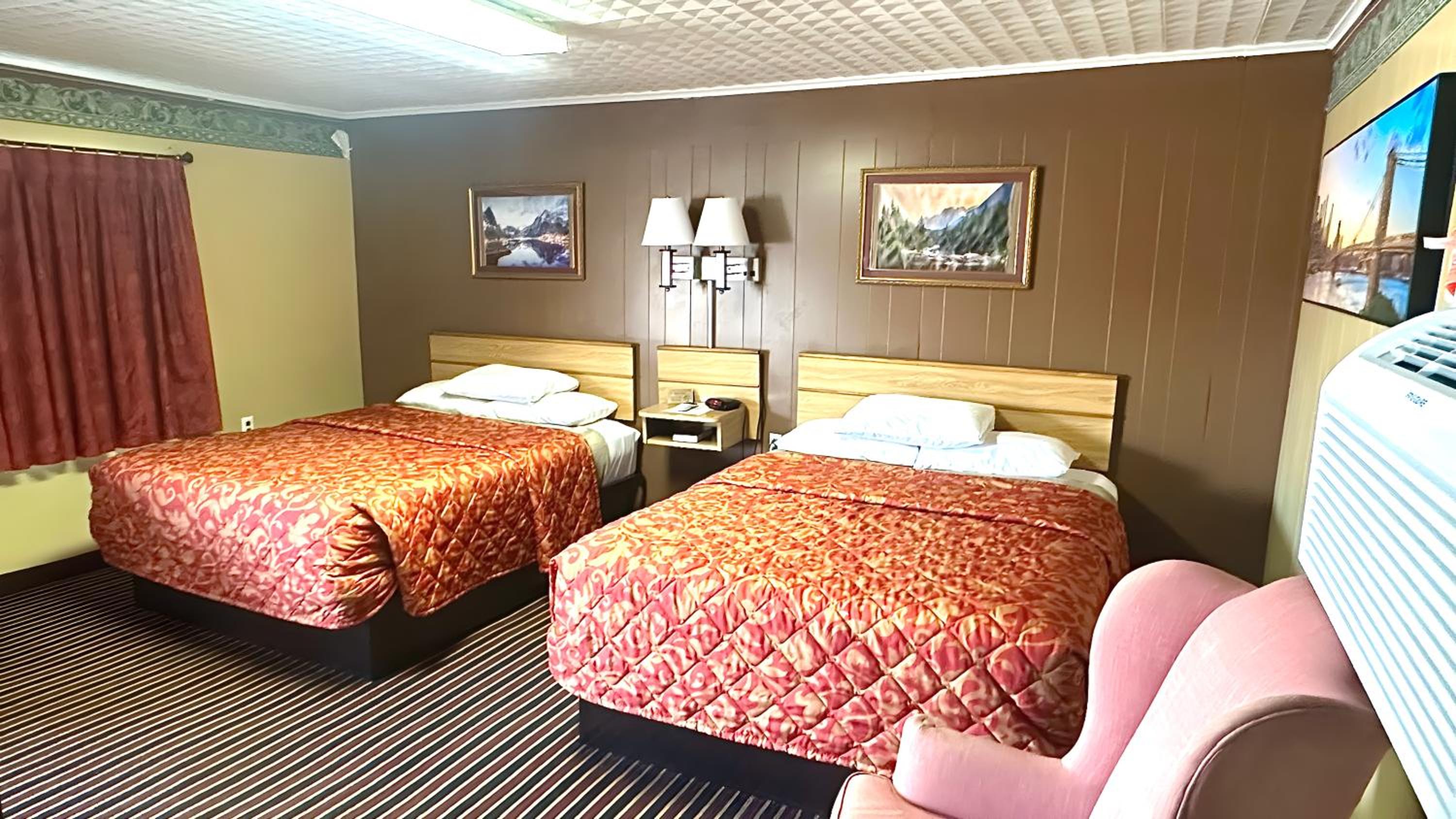 Double Room with Two Double Beds - Smoking