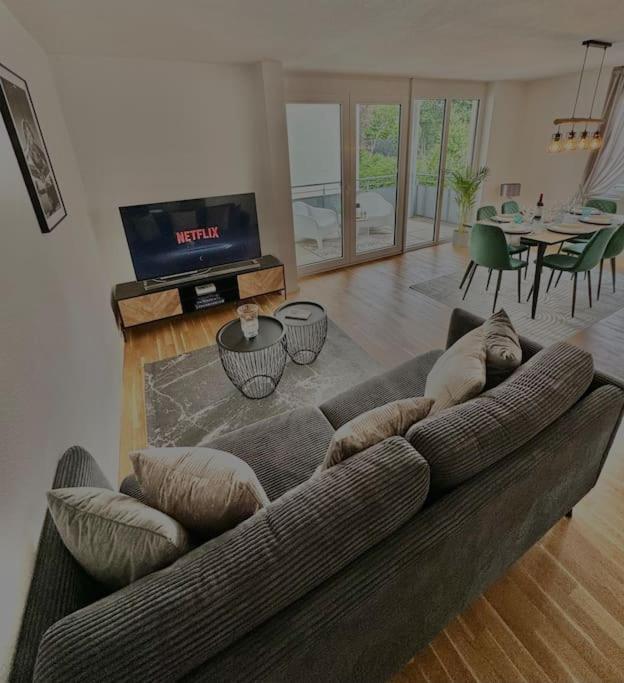 Three-Bedroom Apartment - High Floor photo 1