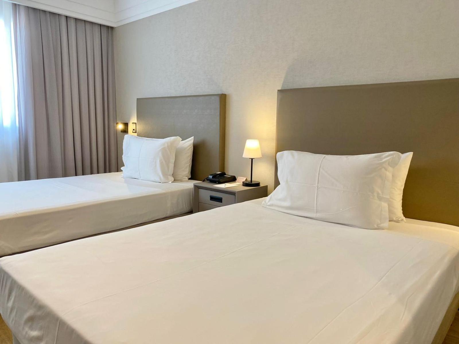 Executive Twin Room - Photo 2