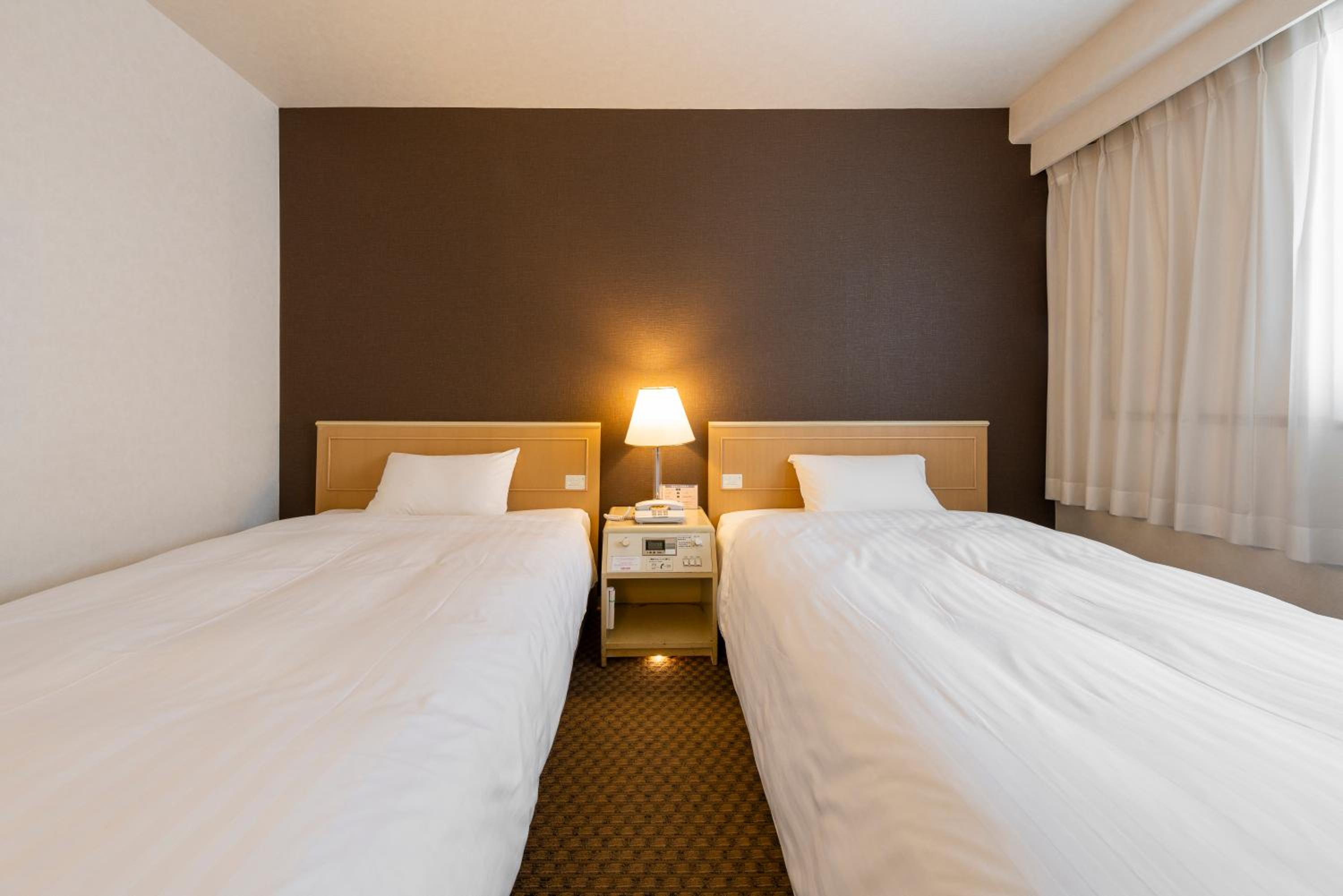 Standard Twin Room - Non-Smoking - Photo 4