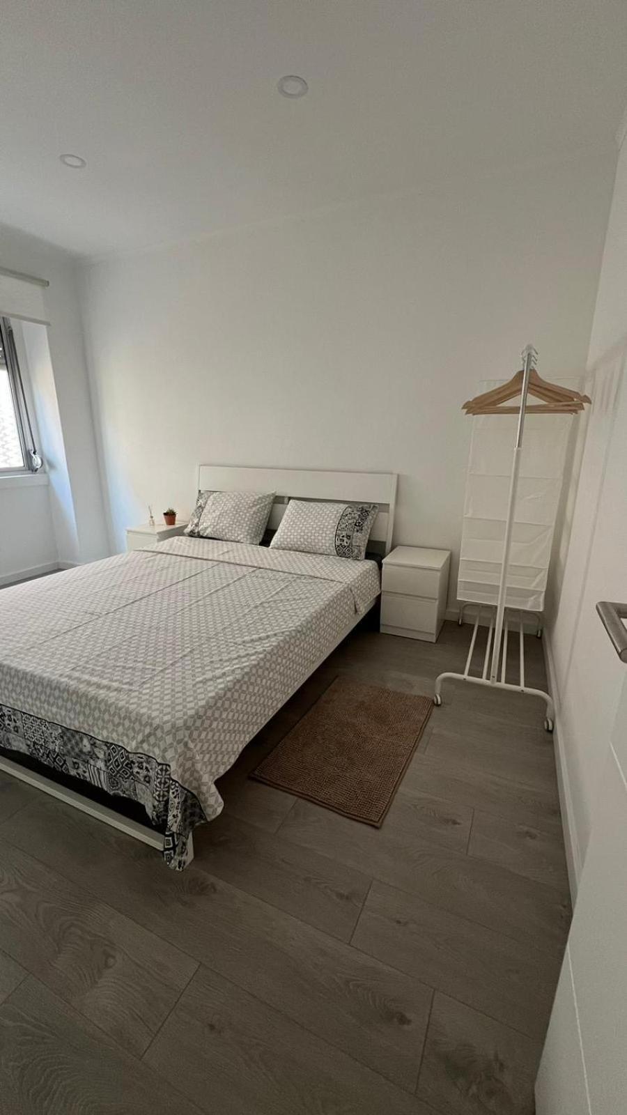 Queen Room with Shared Bathroom