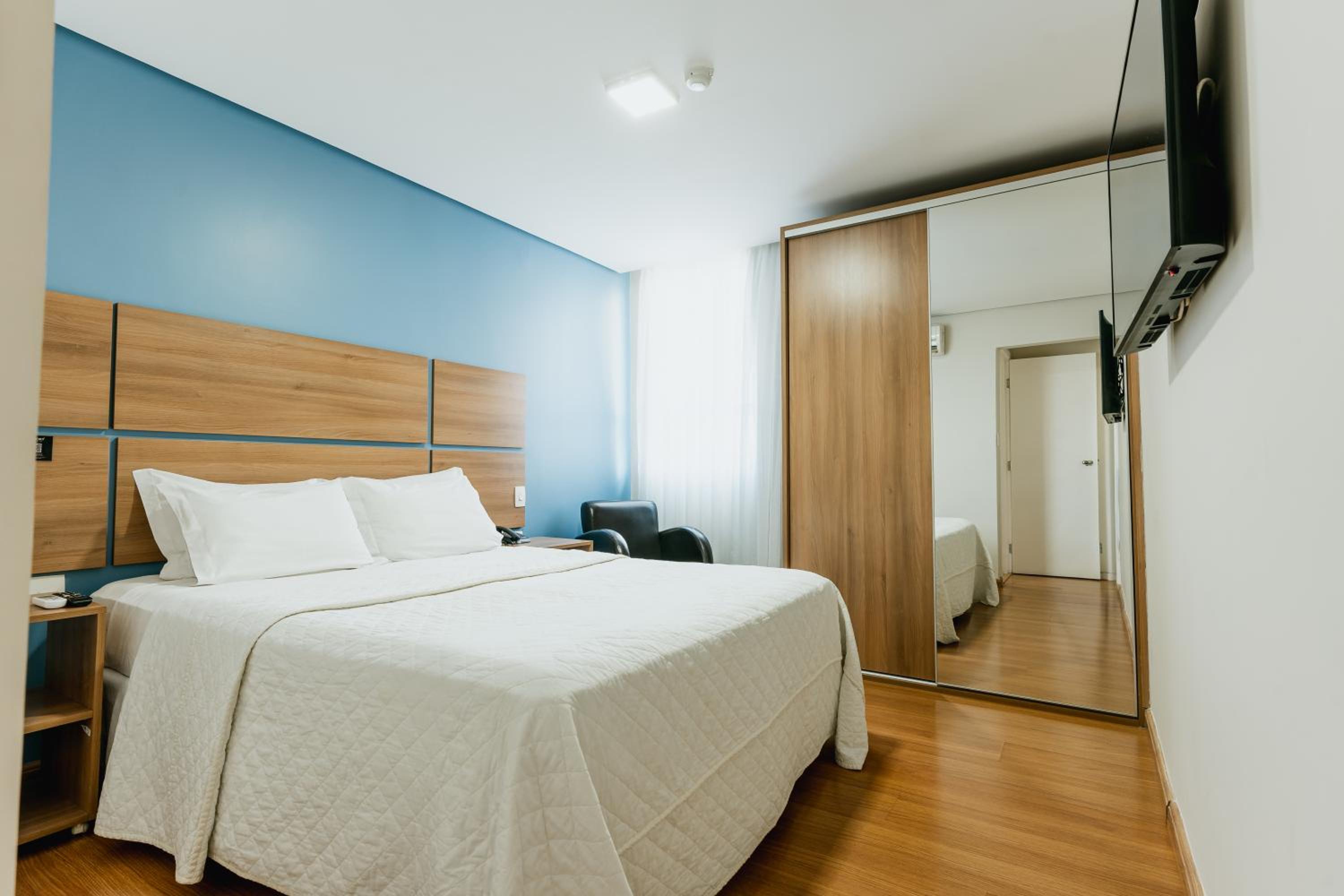Standard Double Room photo 2