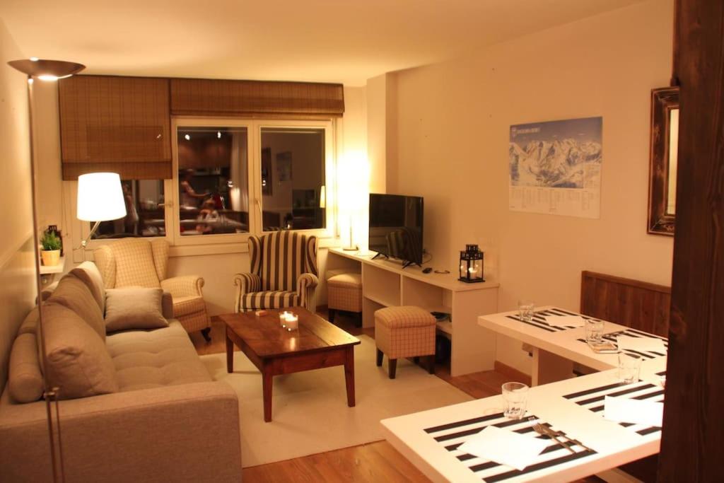 One-Bedroom Apartment photo 3
