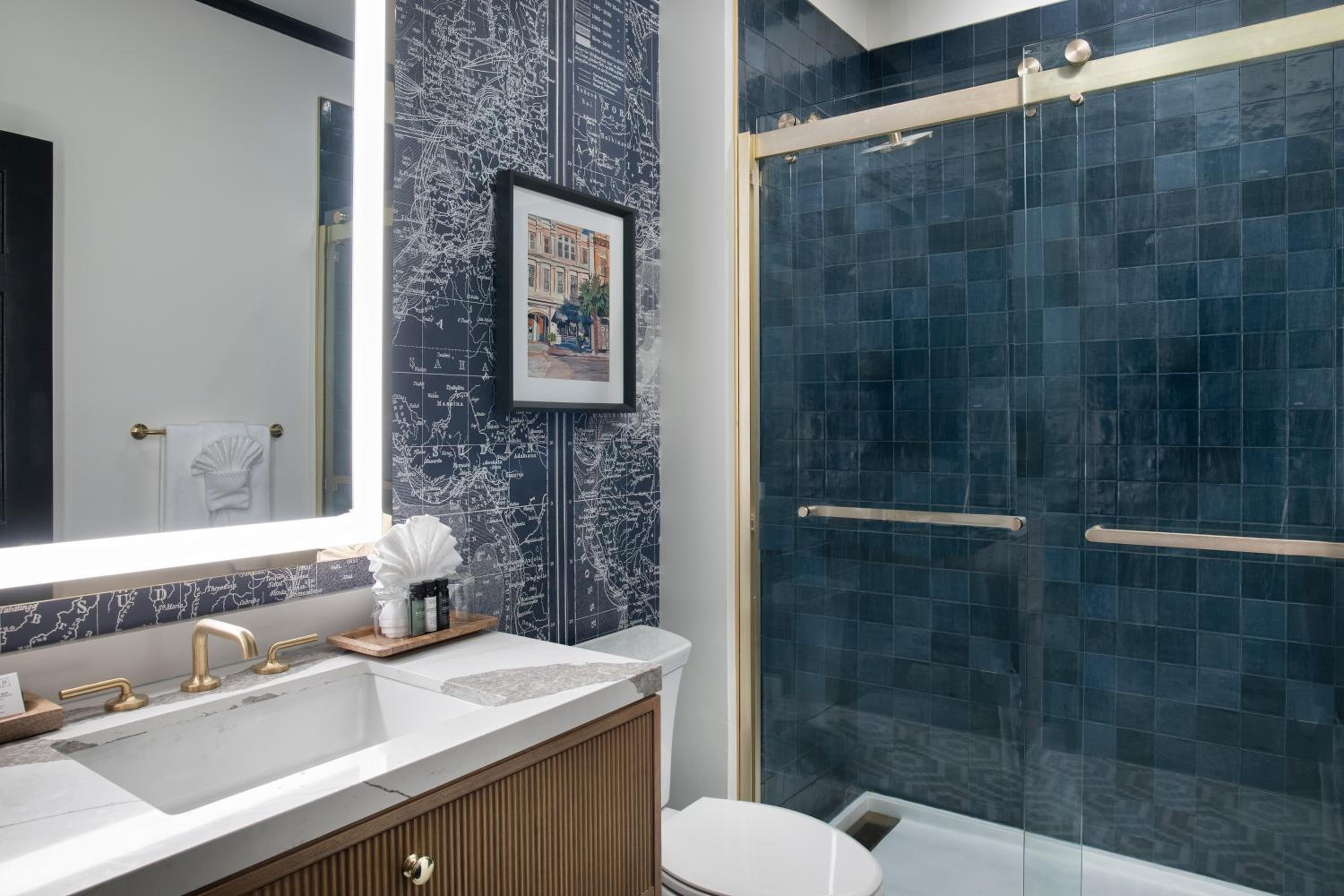 Executive Suite photo 2