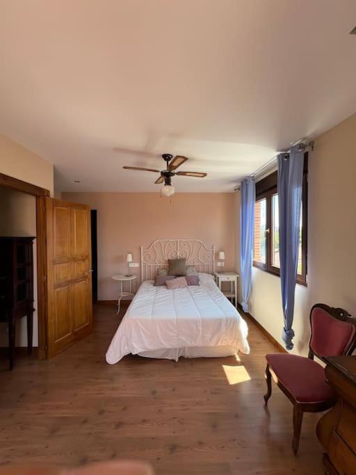 Casa de cuatro habitaciones
