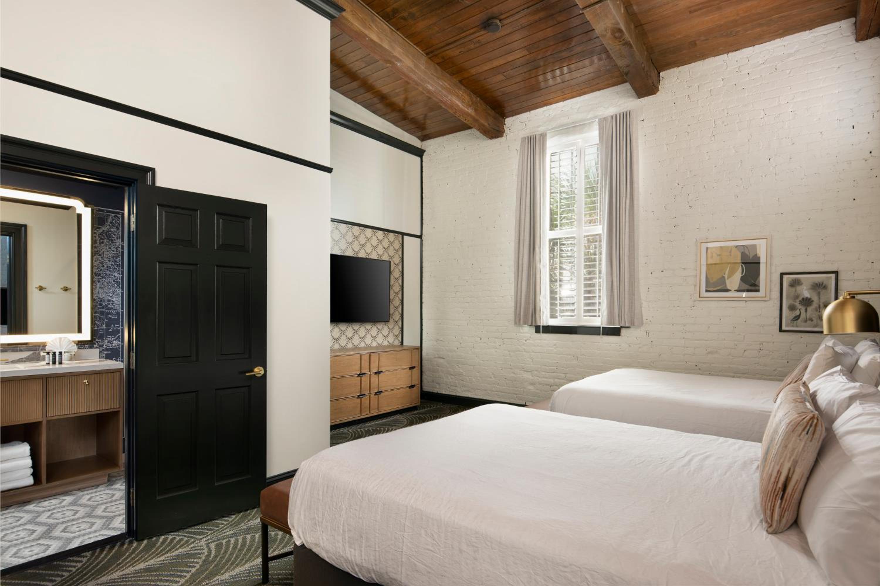 Queen Room with Two Queen Beds - Disability Access