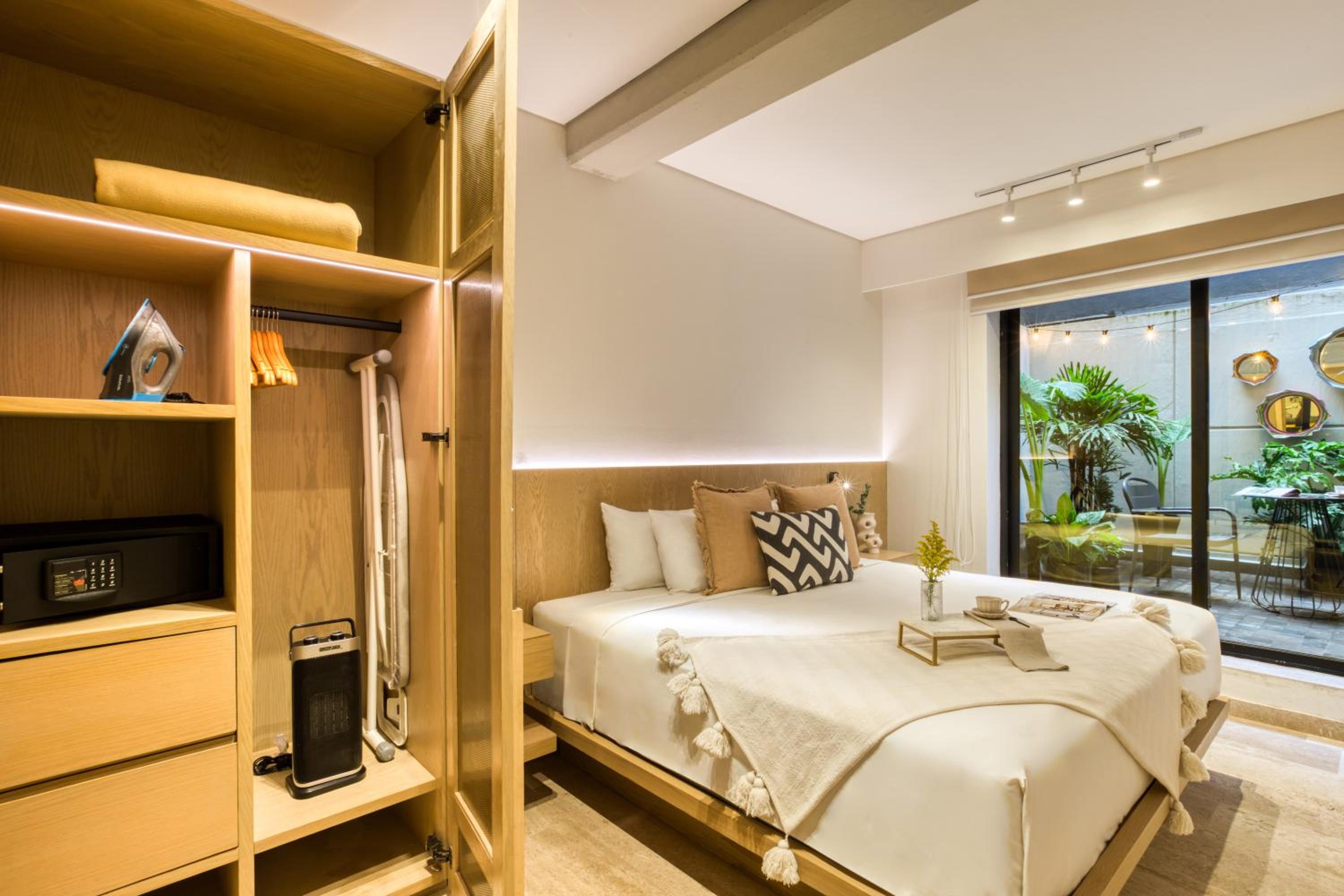 Apartment with Intimate Terrace