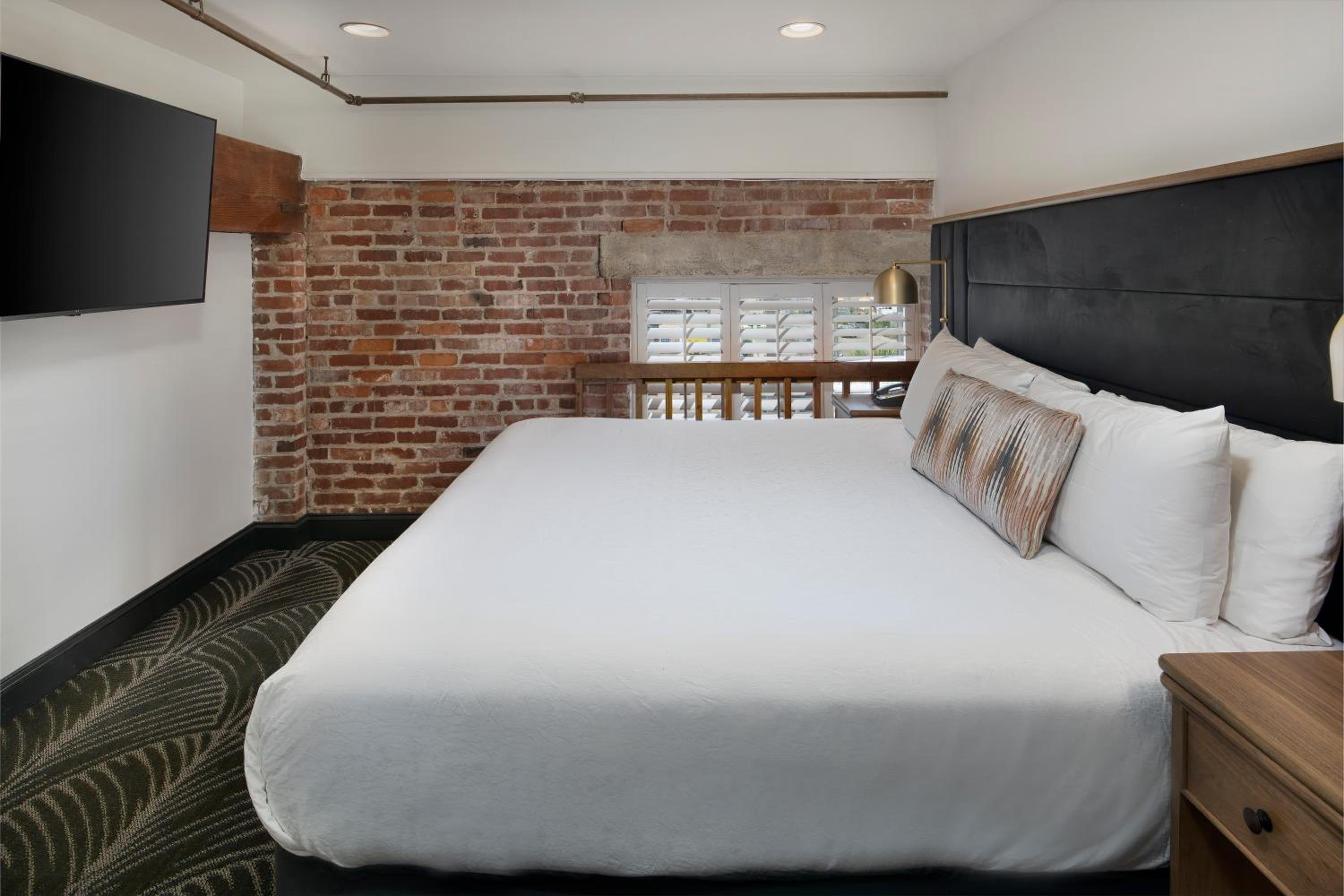 Large Double Room photo 1