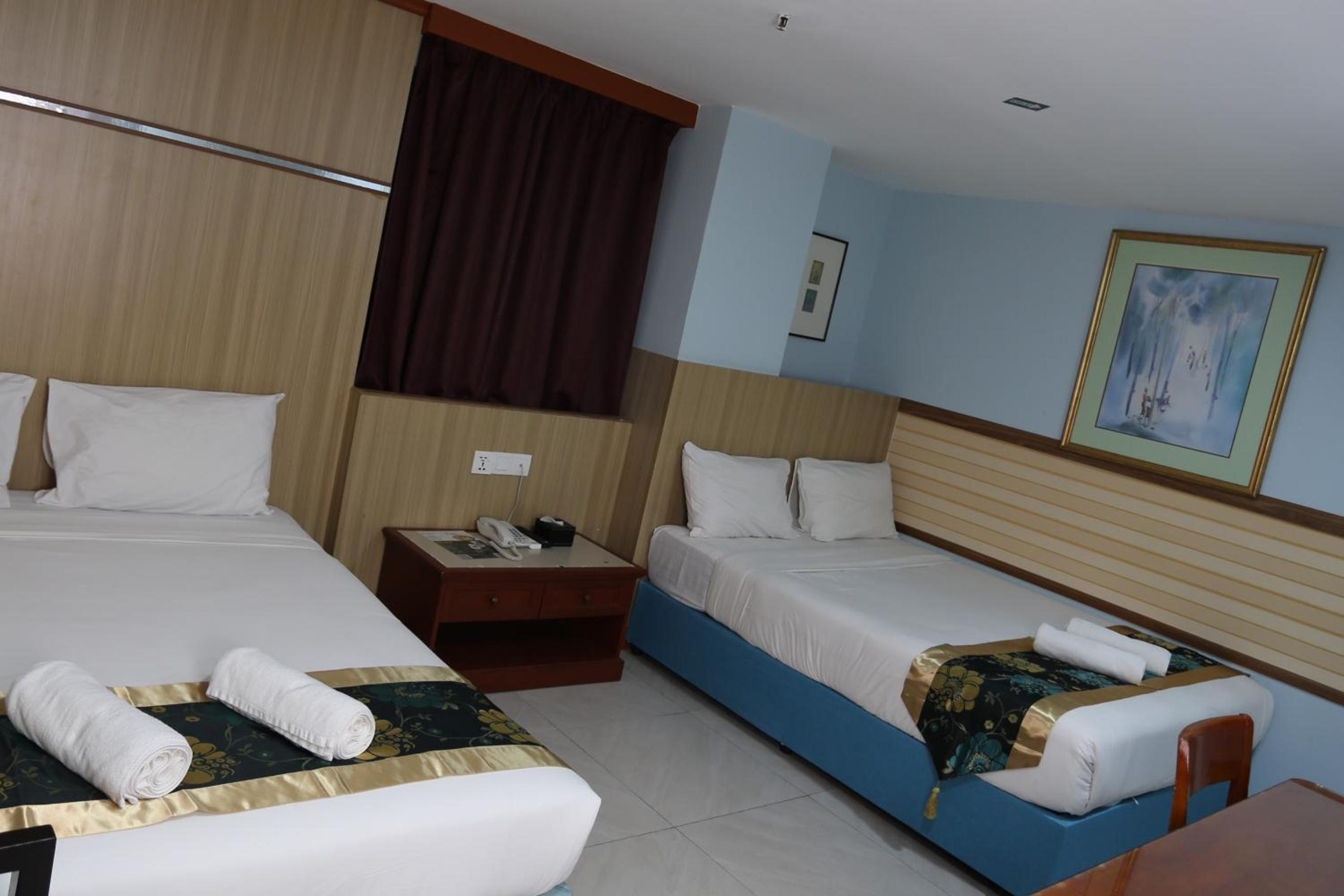 Deluxe Family Room