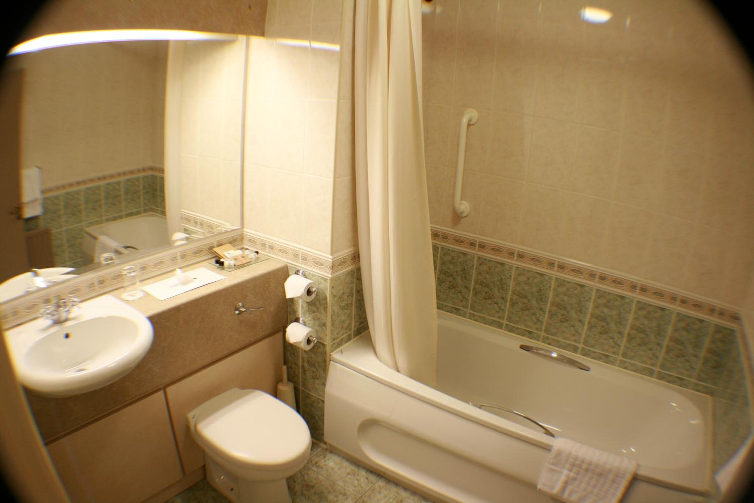 Standard Double Room photo 3