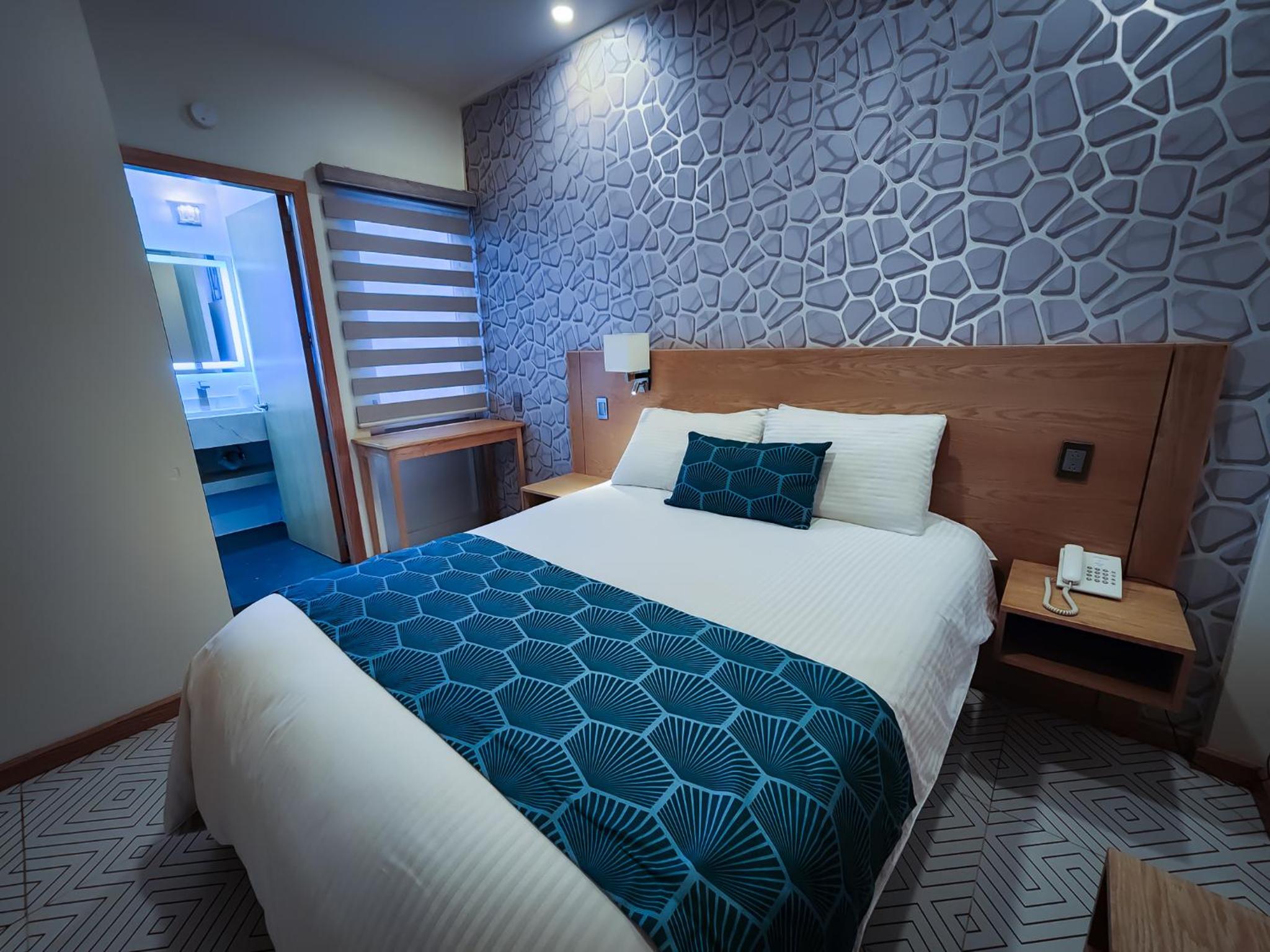Deluxe Single Room