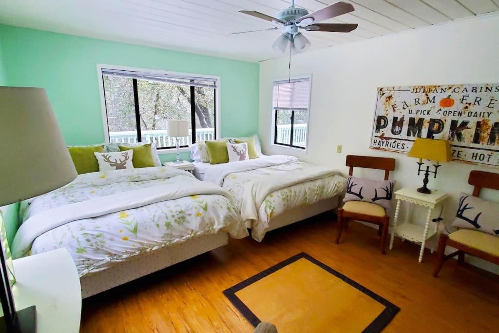 Three-Bedroom Villa - Photo 2