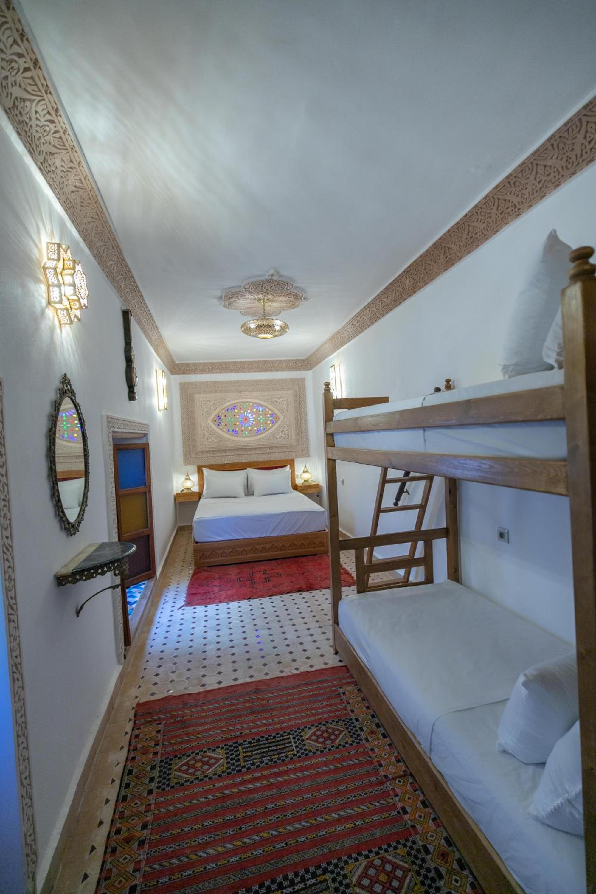 Deluxe Family Suite