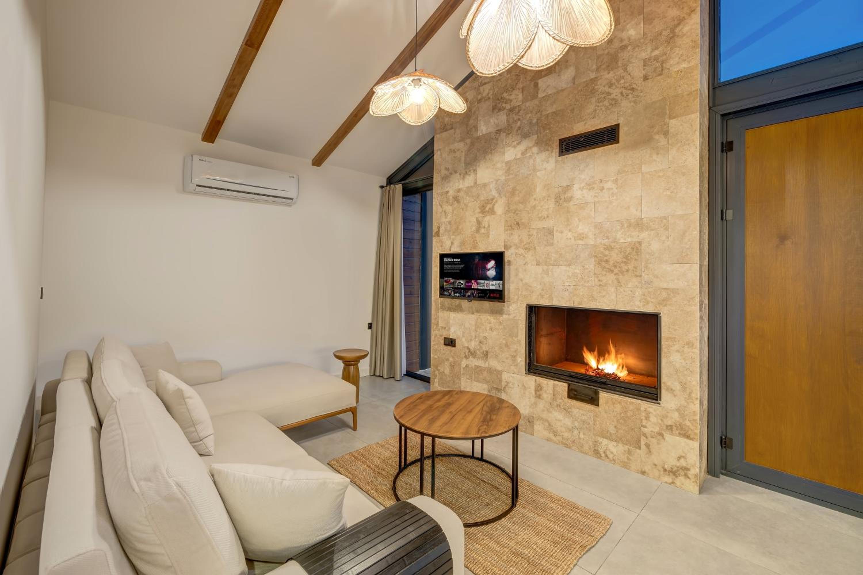 Suite with Private Pool