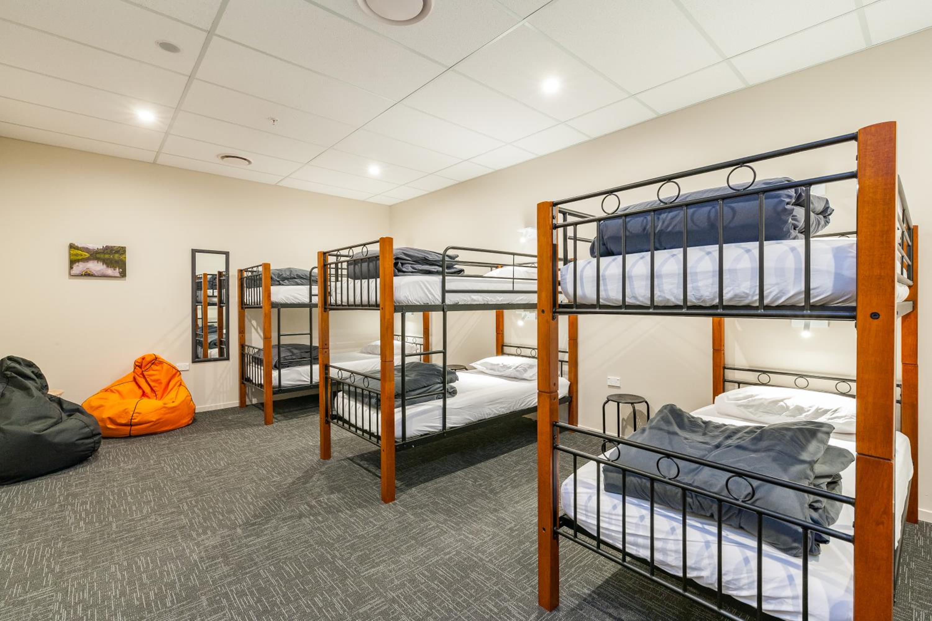 Bunk Bed in Mixed Dormitory Room photo 3