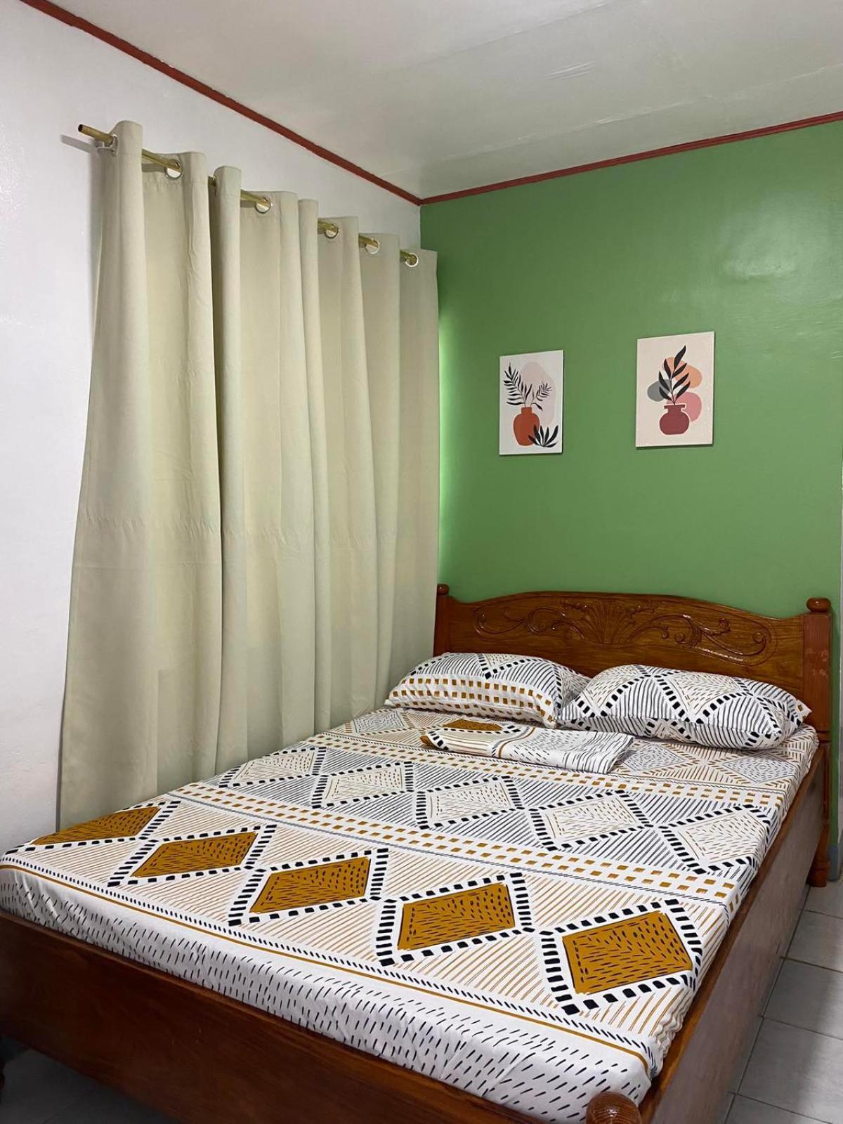 Deluxe Double Room (2 Adults + 1 Child) photo 3
