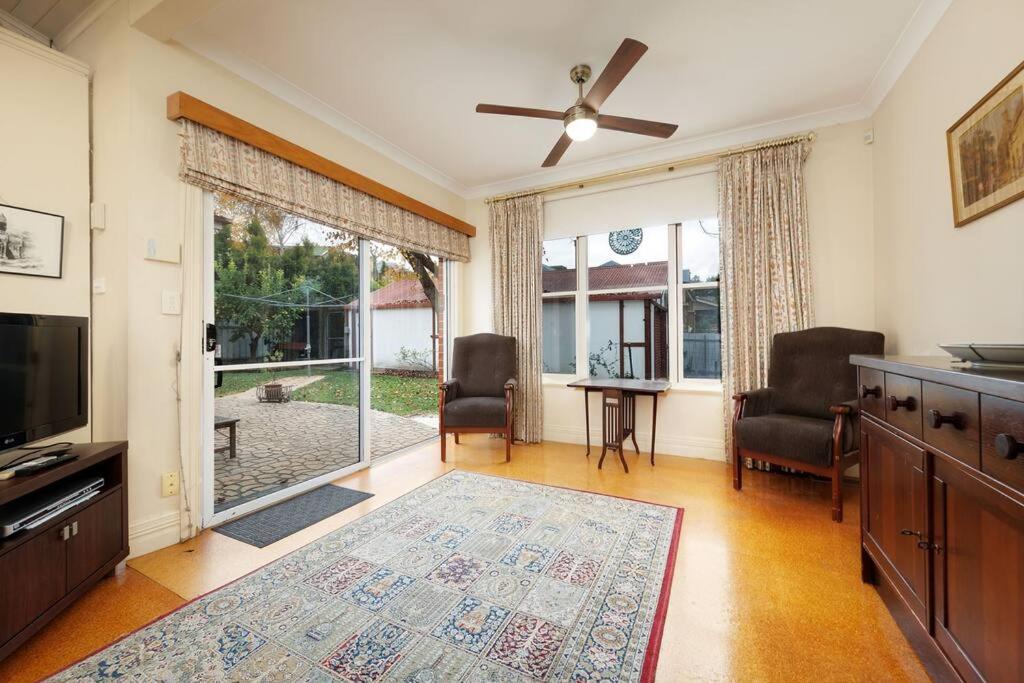Three-Bedroom House photo 1