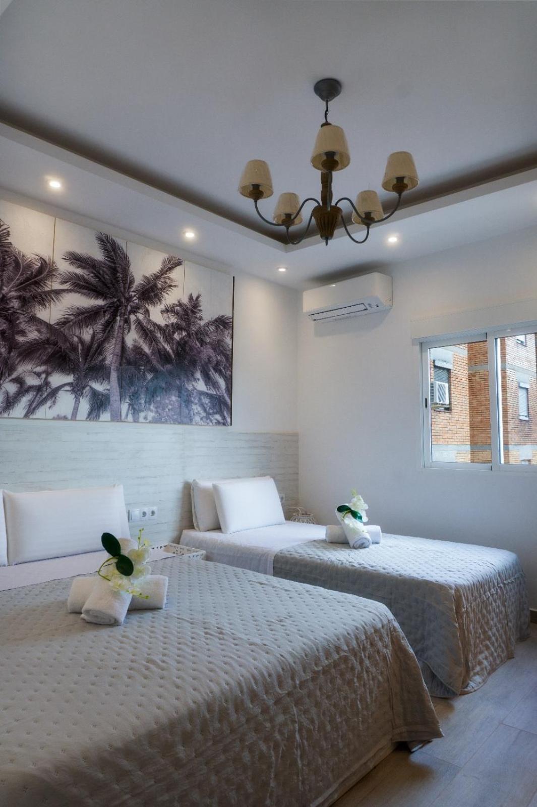 Triple Room with Private Bathroom