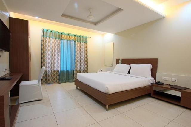 Executive Double or Twin Room - Photo 3