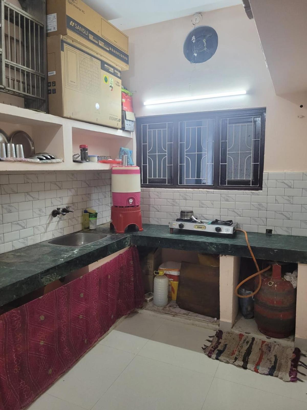 Three-Bedroom House photo 2