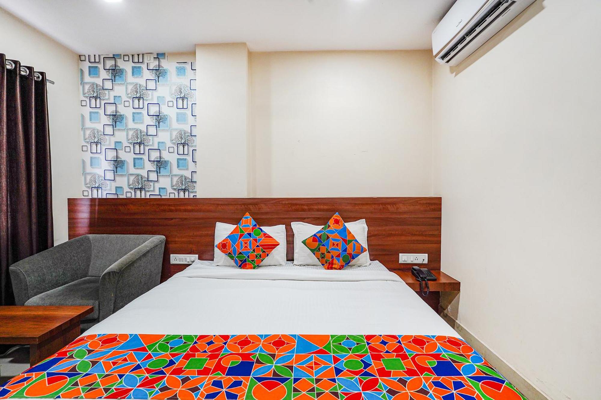 Deluxe Room - Photo 4