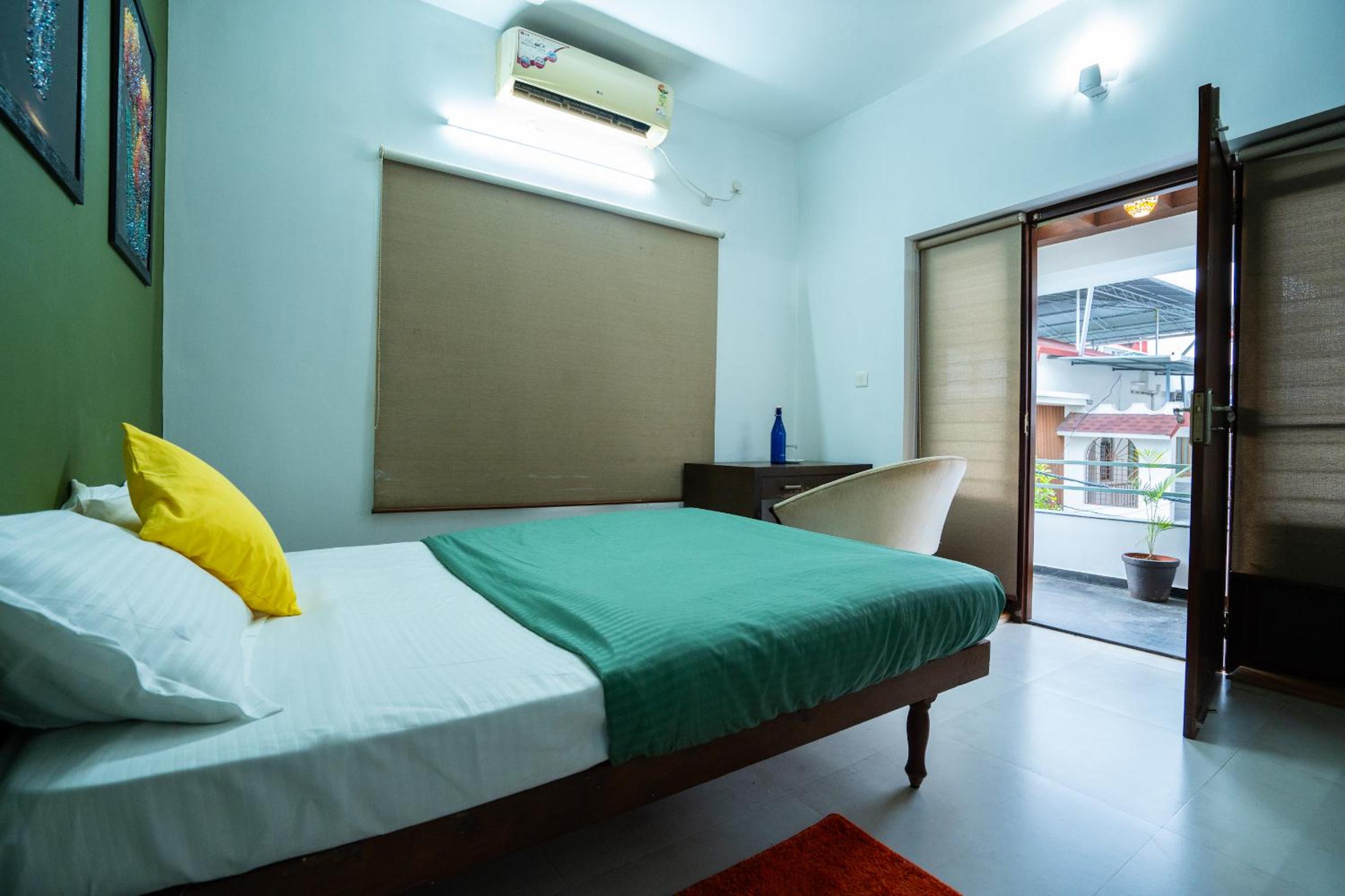 Double Room With Balcony photo 3