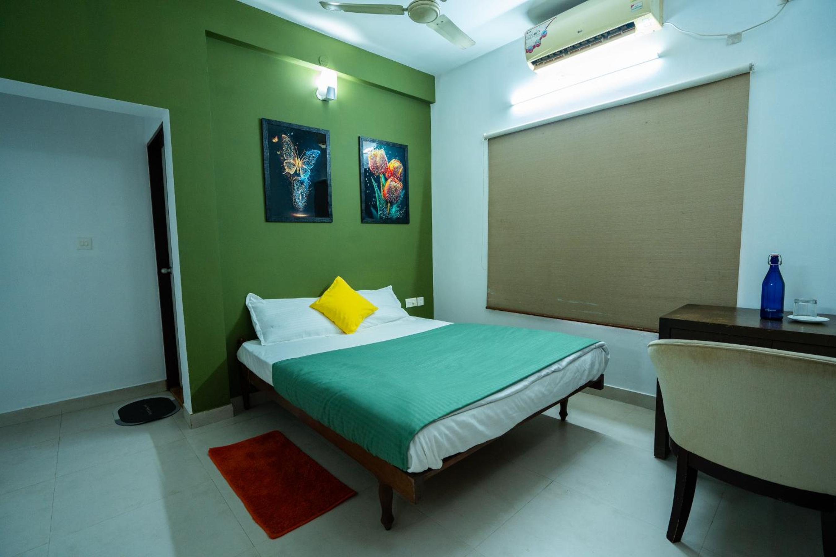 Double Room With Balcony photo 1