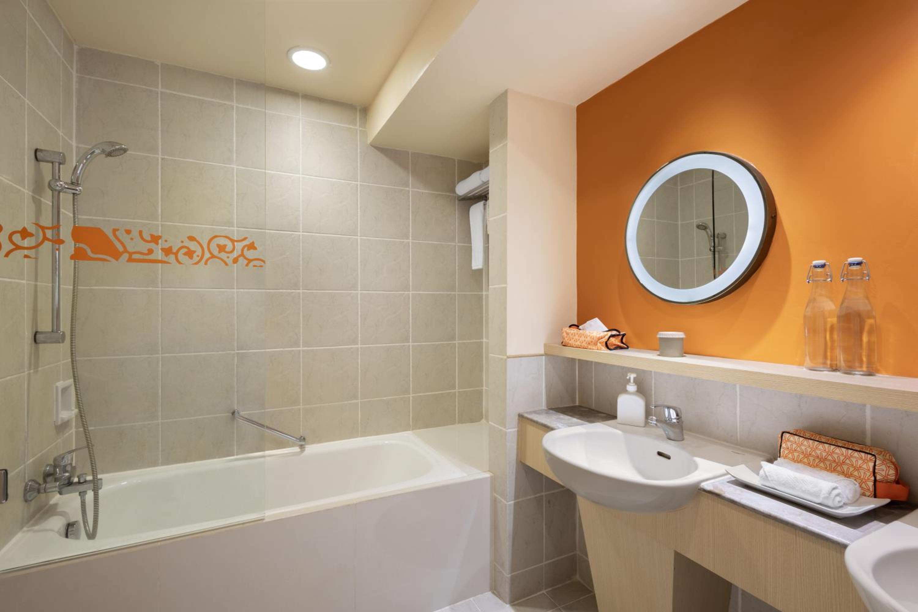 Island Suite - Free Return Transfer (BBT Terminal-Resort) - Photo 4