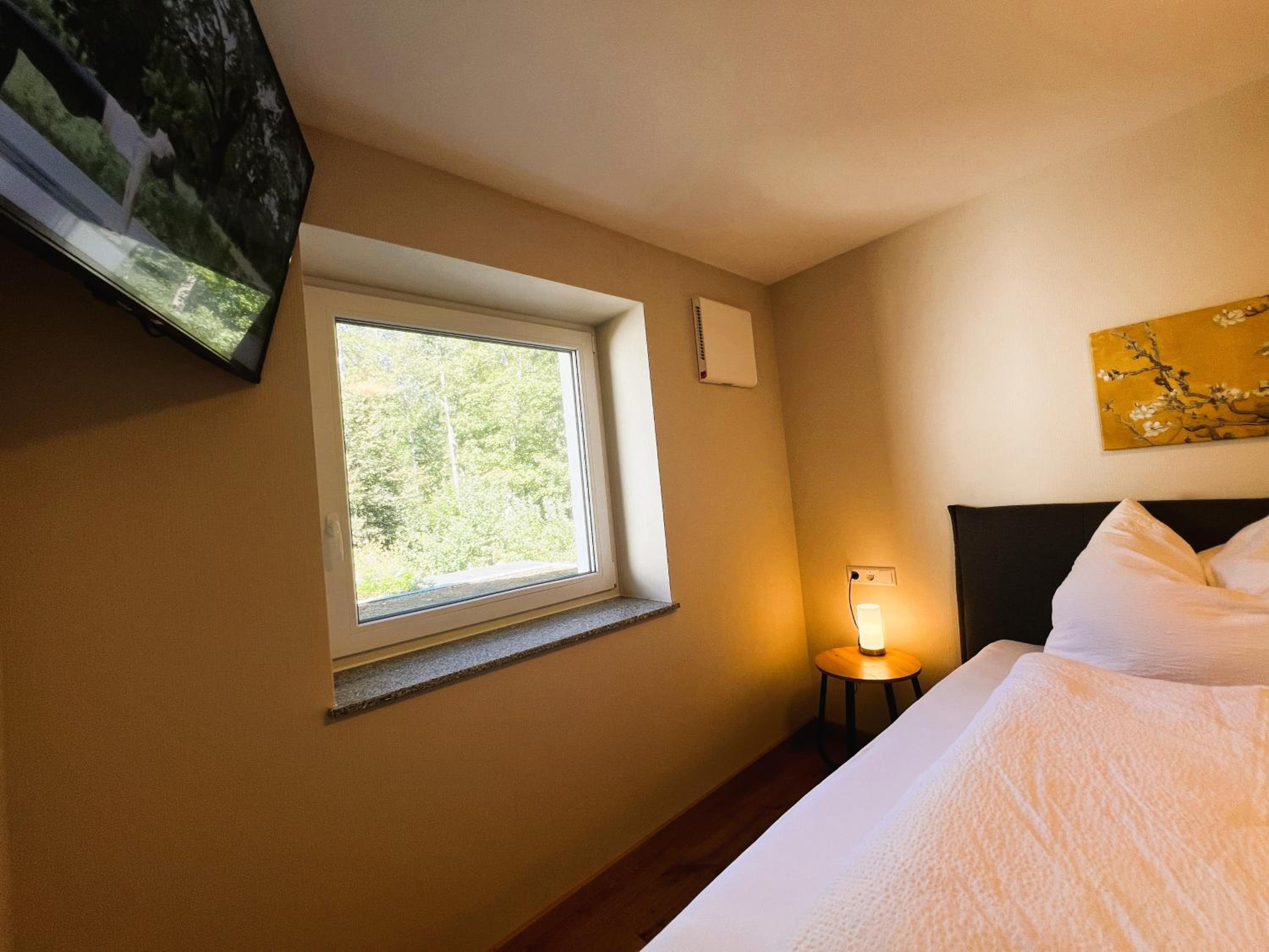 Family Two-Bedroom Apartment with View photo 2